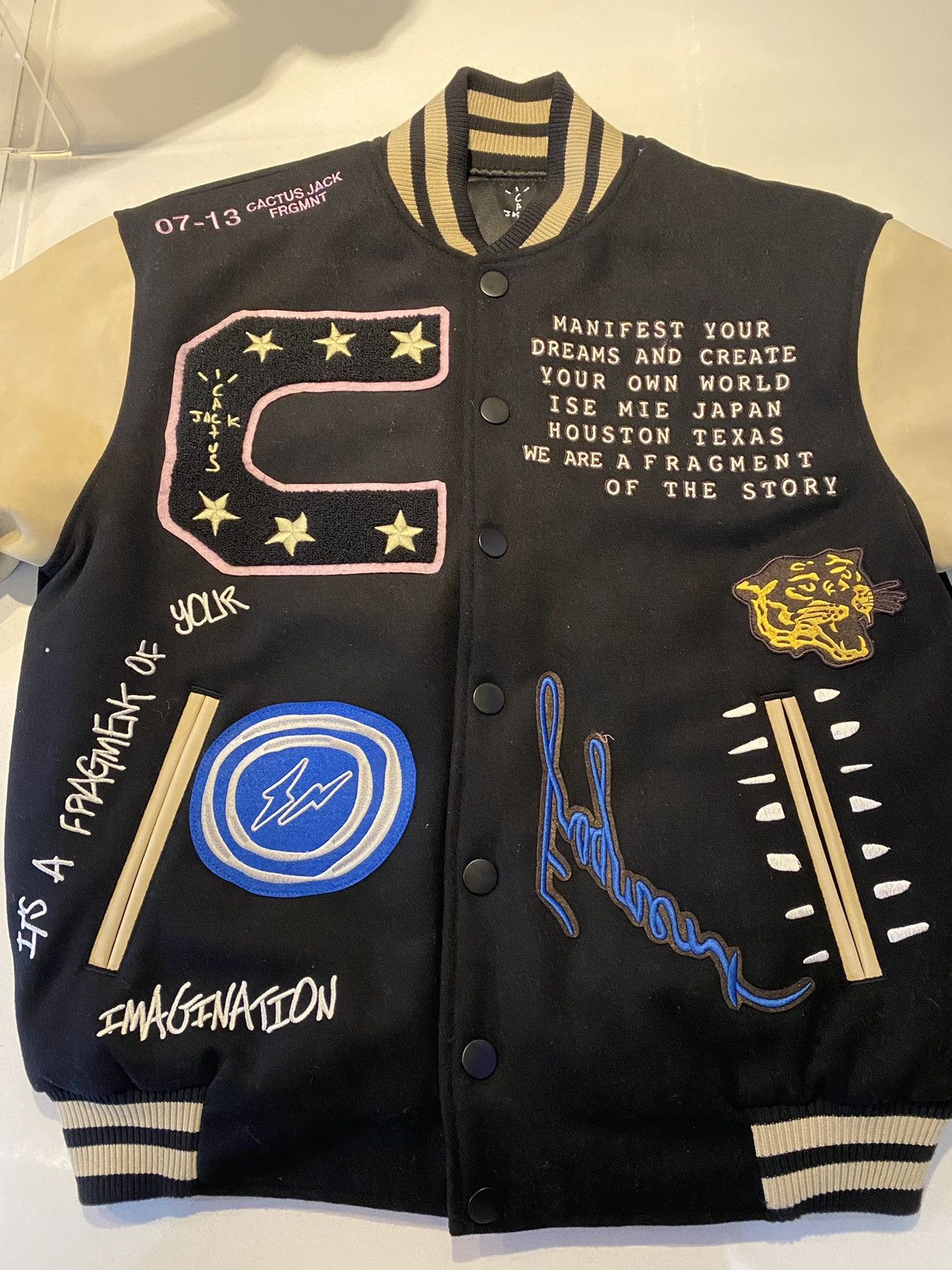 travis scott manifest tee