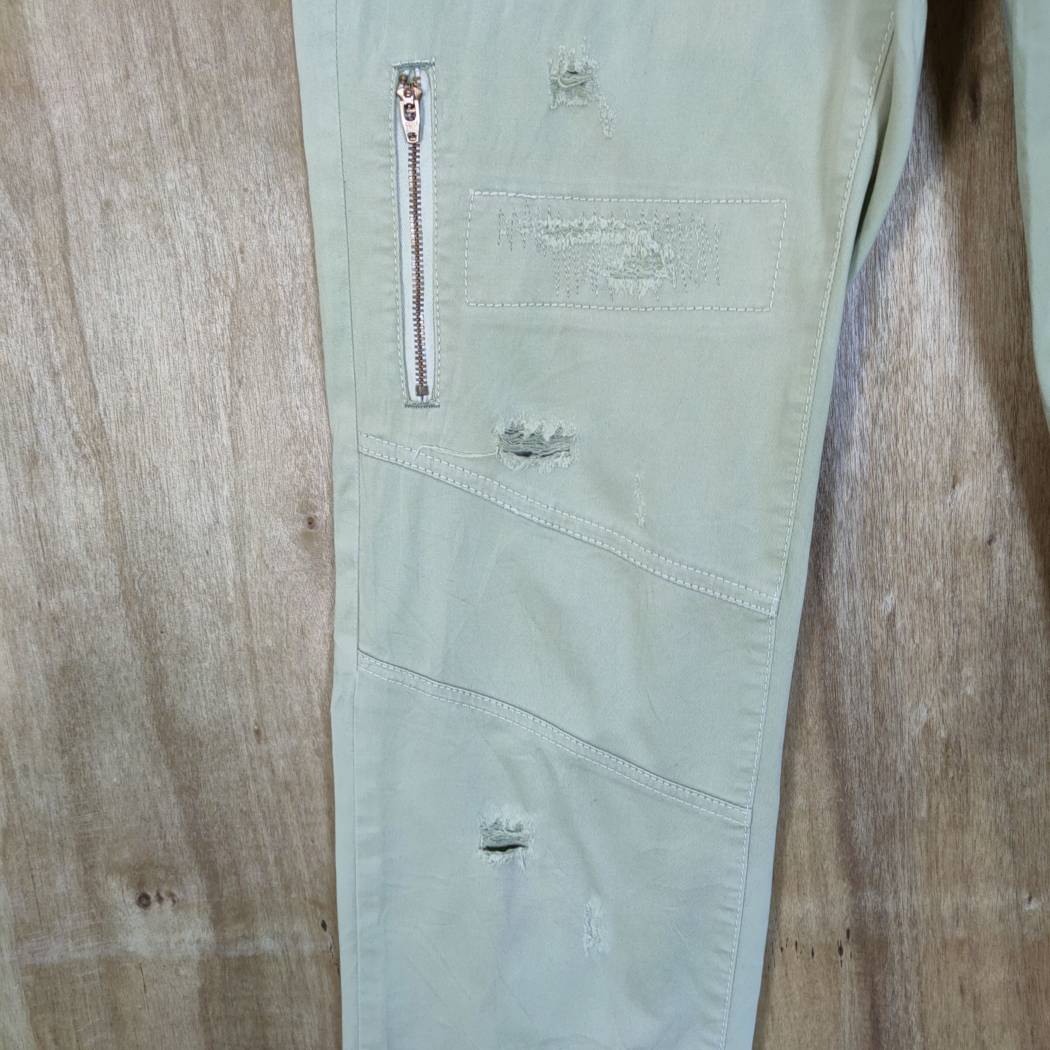 5351 POUR LES HOMMES 5351 LIGHT GREEN PATCHWORK BORO/ SHASIKO STREETWEAR PANTS Size US 29 - 8 Thumbnail