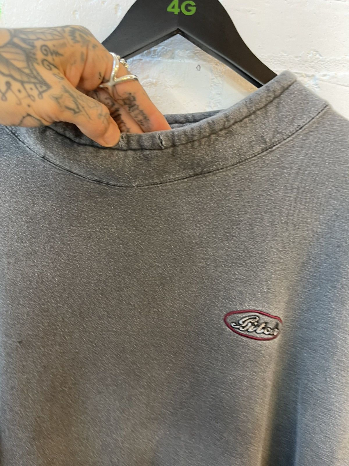 Vintage 90s BITCH SKATEBOARD Sun Faded Sweater Hoodie Baggy Size US L / EU 52-54 / 3 - 8 Thumbnail