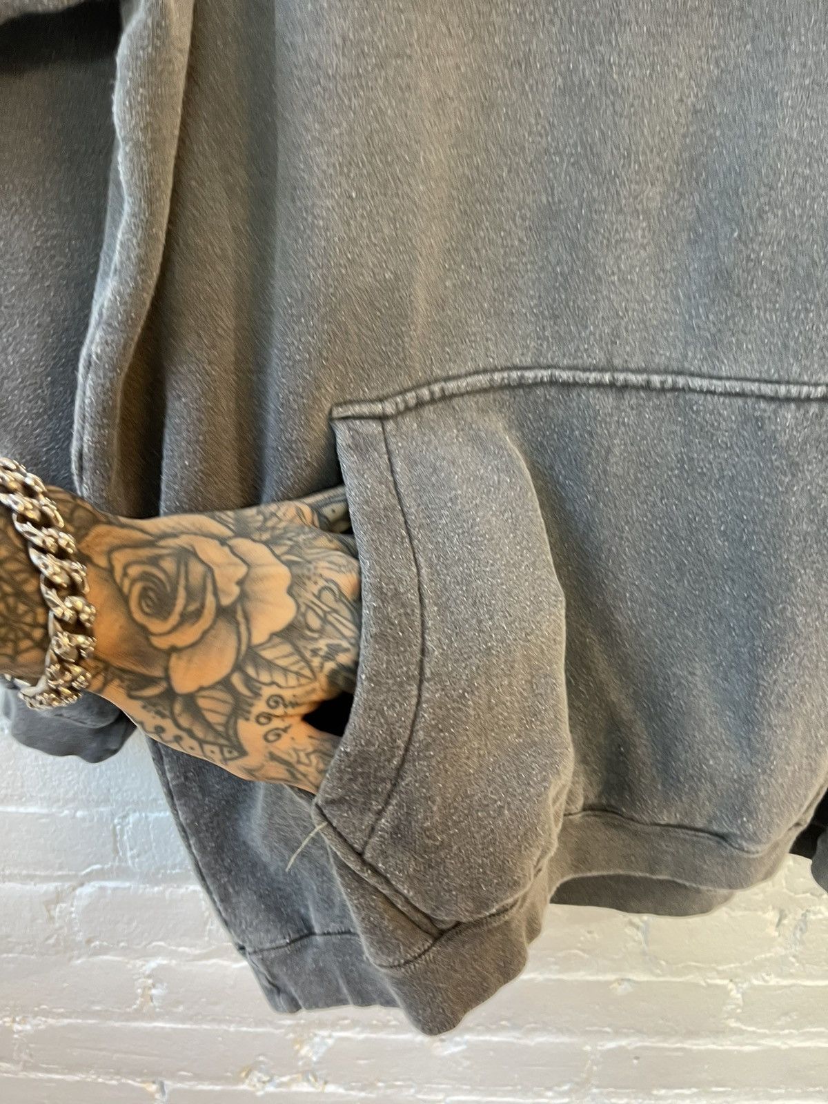 Vintage 90s BITCH SKATEBOARD Sun Faded Sweater Hoodie Baggy Size US L / EU 52-54 / 3 - 5 Thumbnail