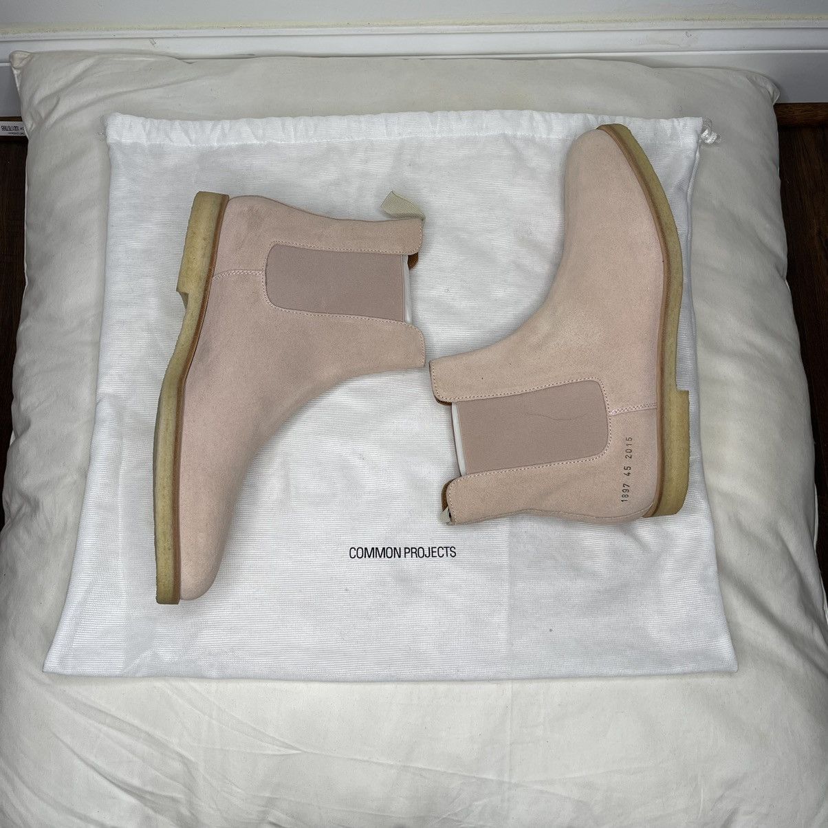 Common Projects Common Projects Chelsea Boot in Suede Blush Size US 12 / EU 45 - 2 Thumbnail