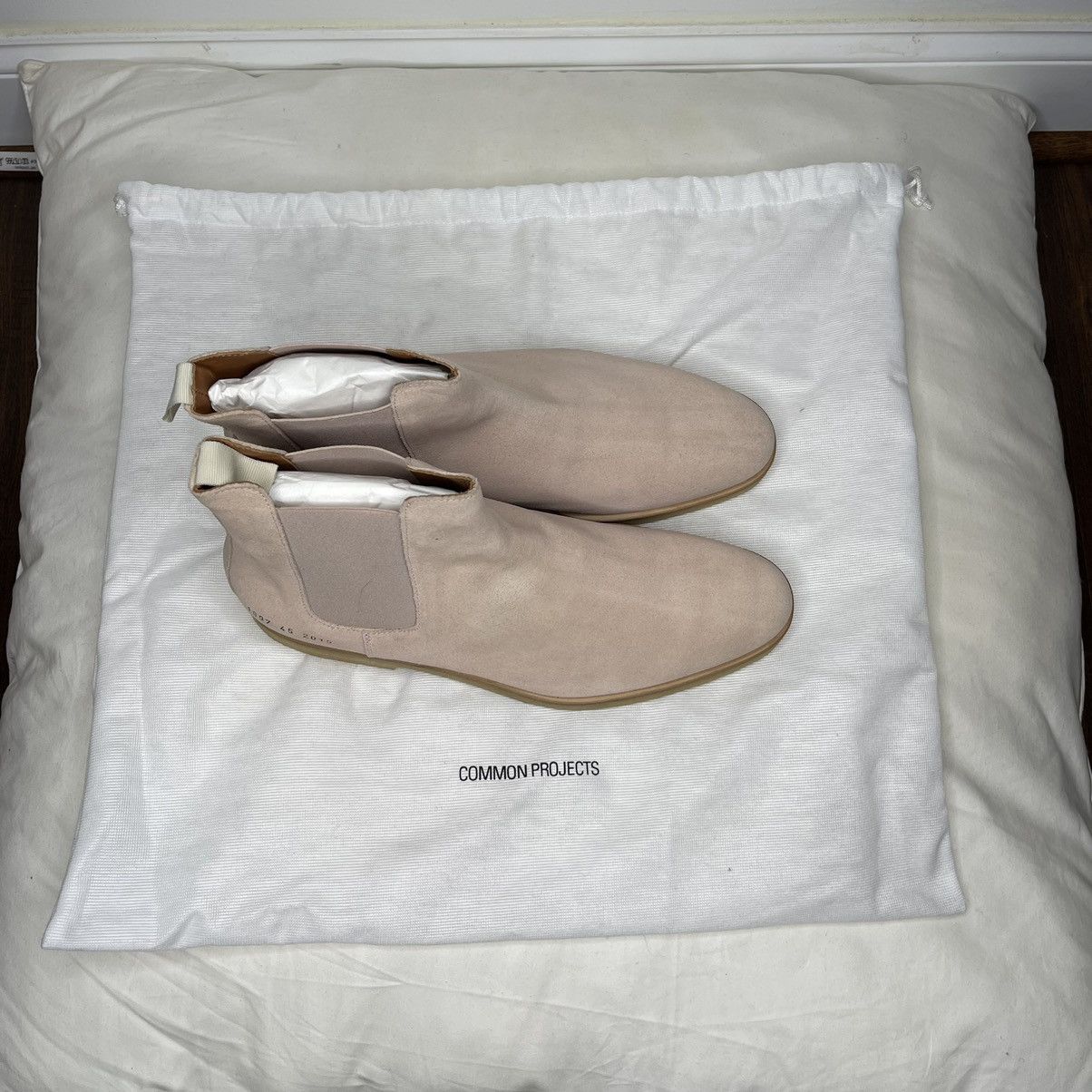 Common Projects Common Projects Chelsea Boot in Suede Blush Size US 12 / EU 45 - 6 Thumbnail