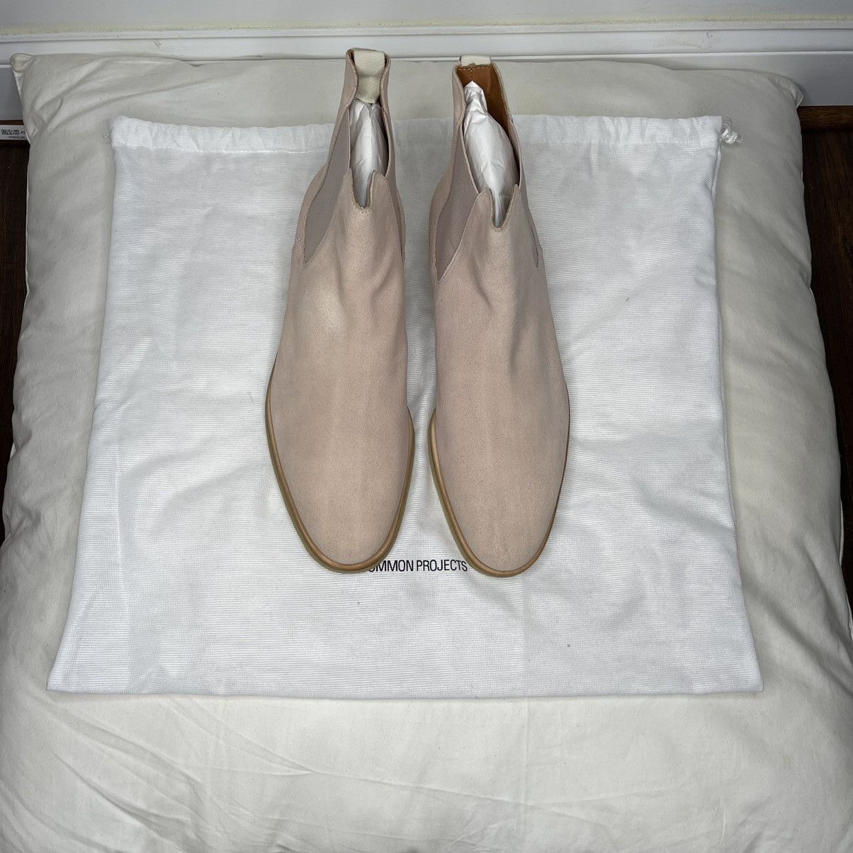 Common Projects Common Projects Chelsea Boot in Suede Blush Size US 12 / EU 45 - 3 Thumbnail