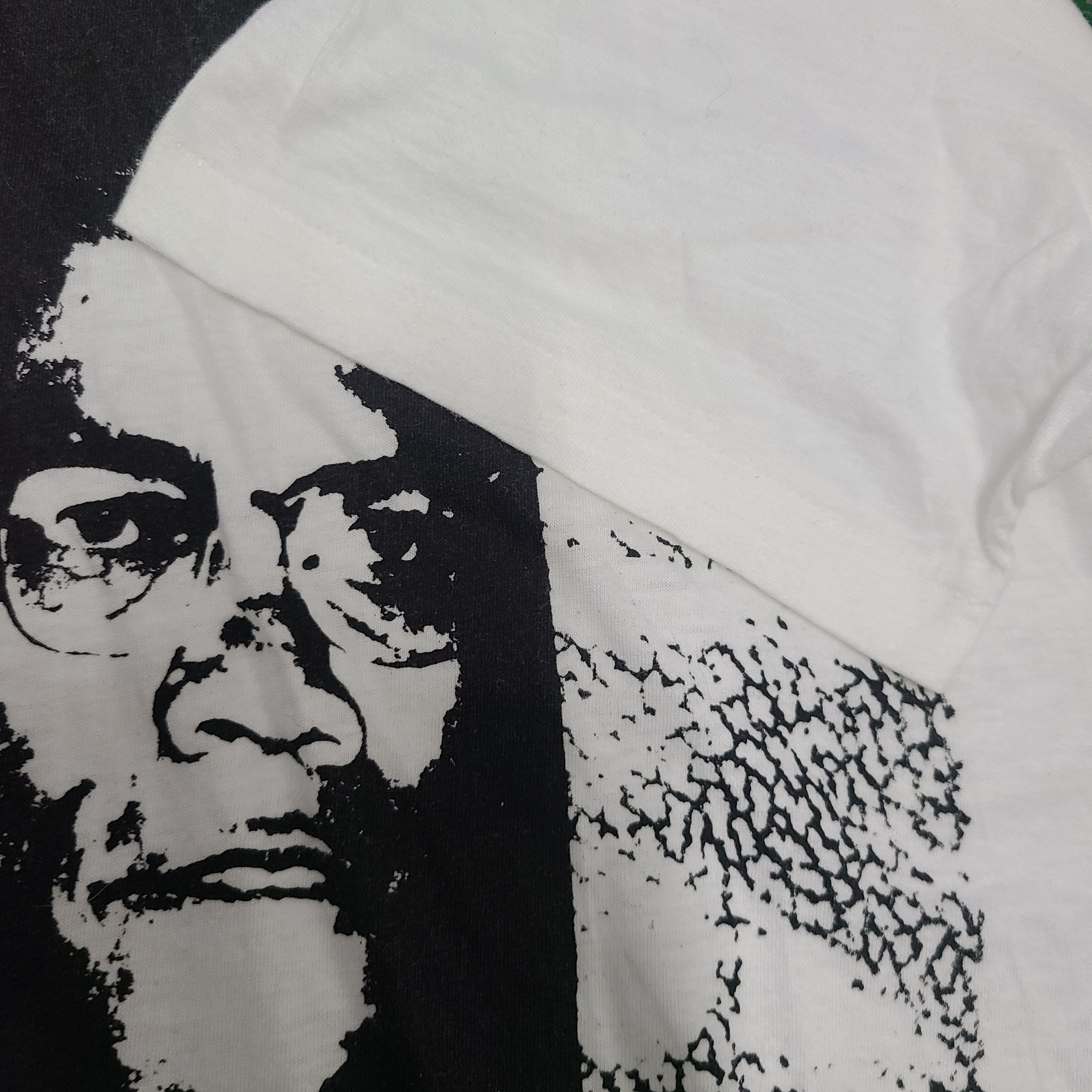Vintage Malcom x early 90s fight racism t shirt Size US XL / EU 56 / 4 - 3 Thumbnail