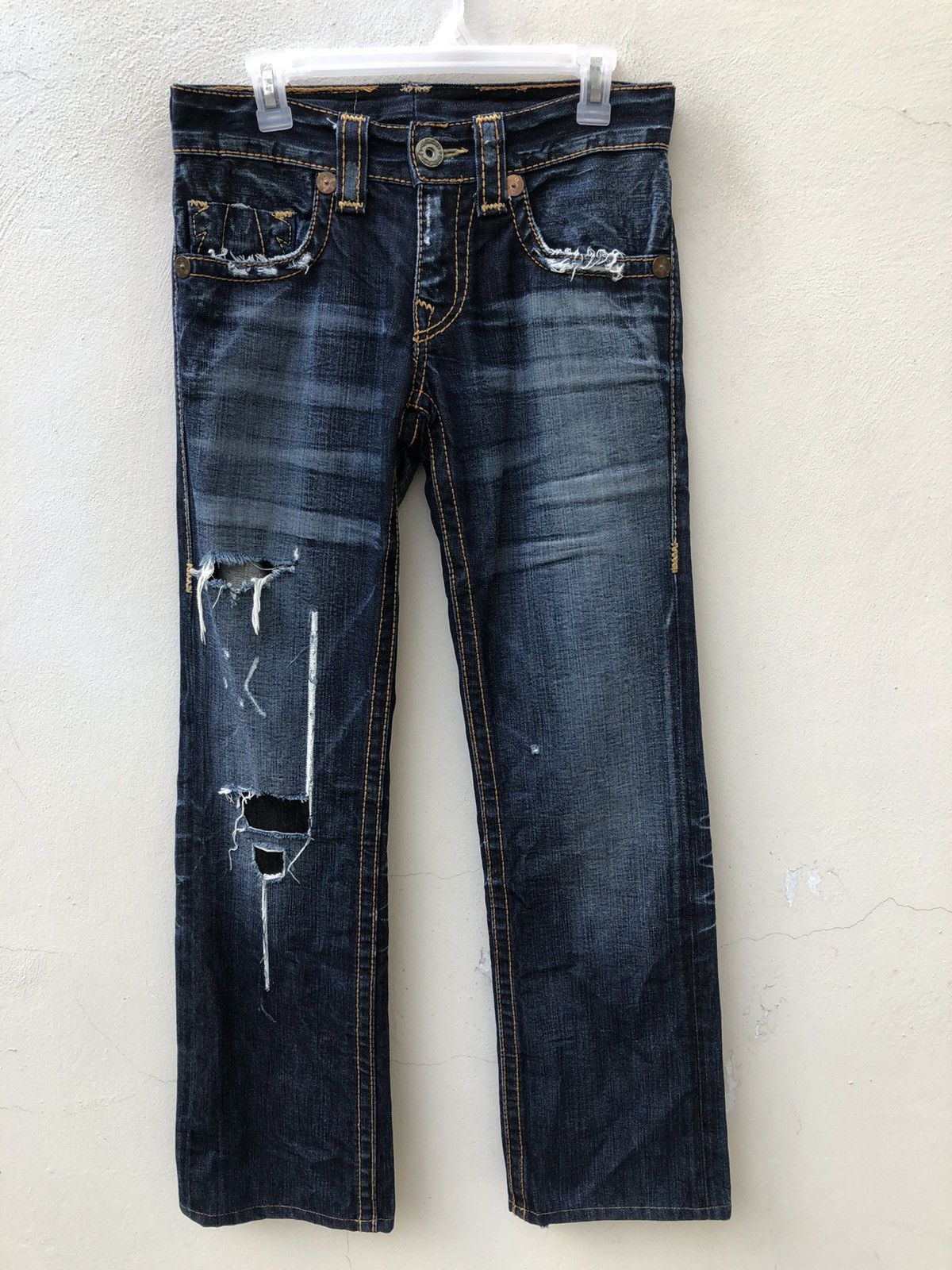 True Religion Vintage 2000s True Religion Usa Rips Distressed Denim Jeans Size US 29 - 6 Thumbnail