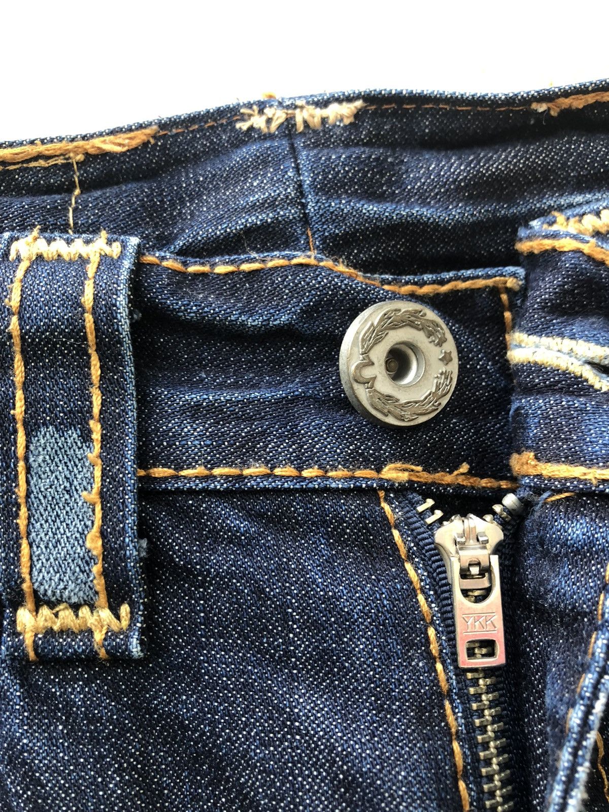 True Religion Vintage 2000s True Religion Usa Rips Distressed Denim Jeans Size US 29 - 8 Thumbnail