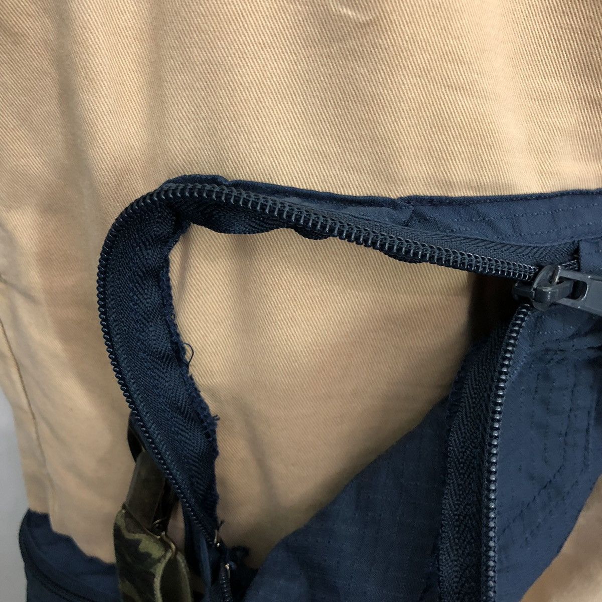 American Eagle Outfitters rare sweatpants custom pocket and paint akira pill Size US 34 / EU 50 - 6 Thumbnail