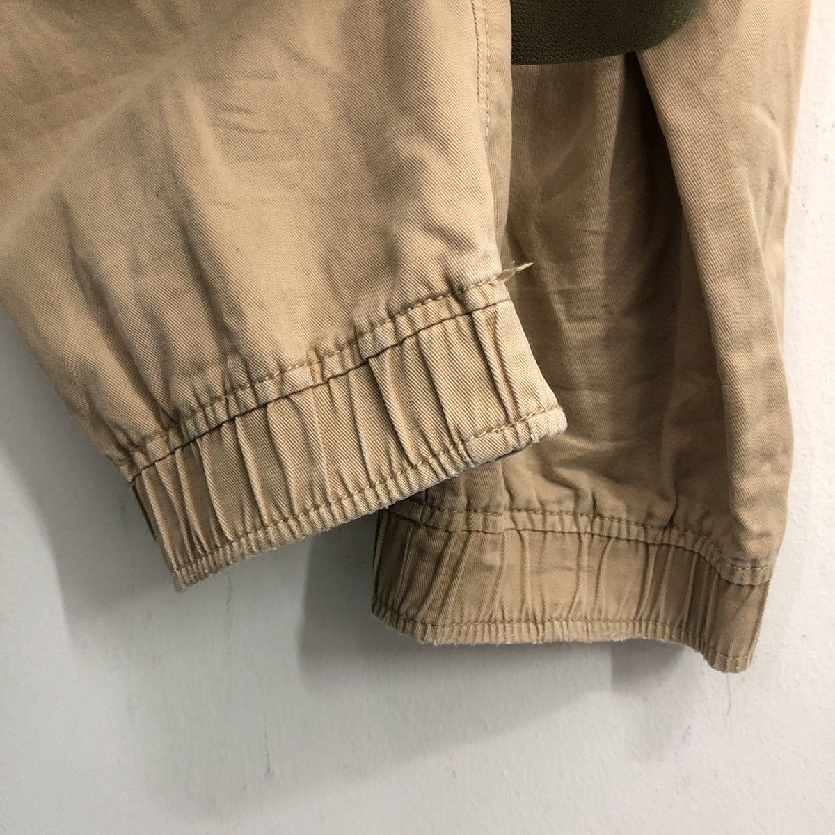 American Eagle Outfitters rare sweatpants custom pocket and paint akira pill Size US 34 / EU 50 - 11 Thumbnail
