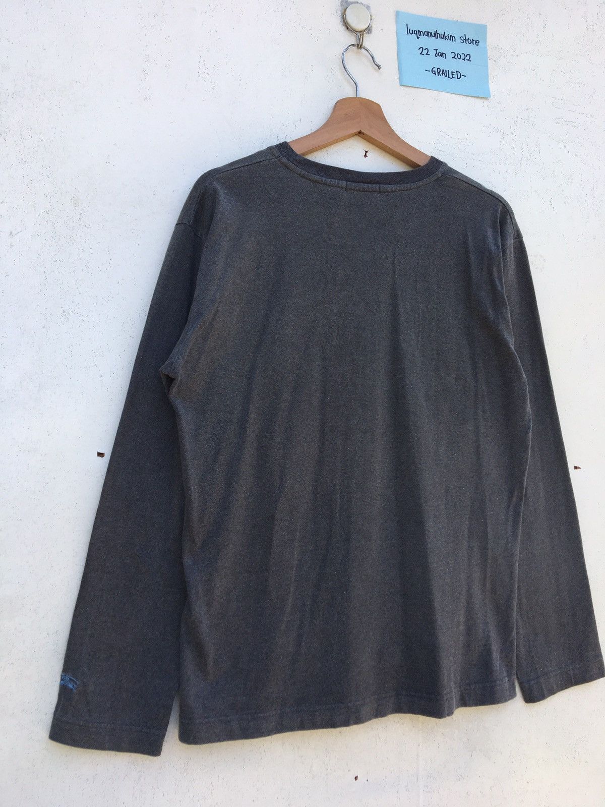 Burberry Vintage Burberry Black Label Spellout Longsleeve Size US M / EU 48-50 / 2 - 12 Thumbnail