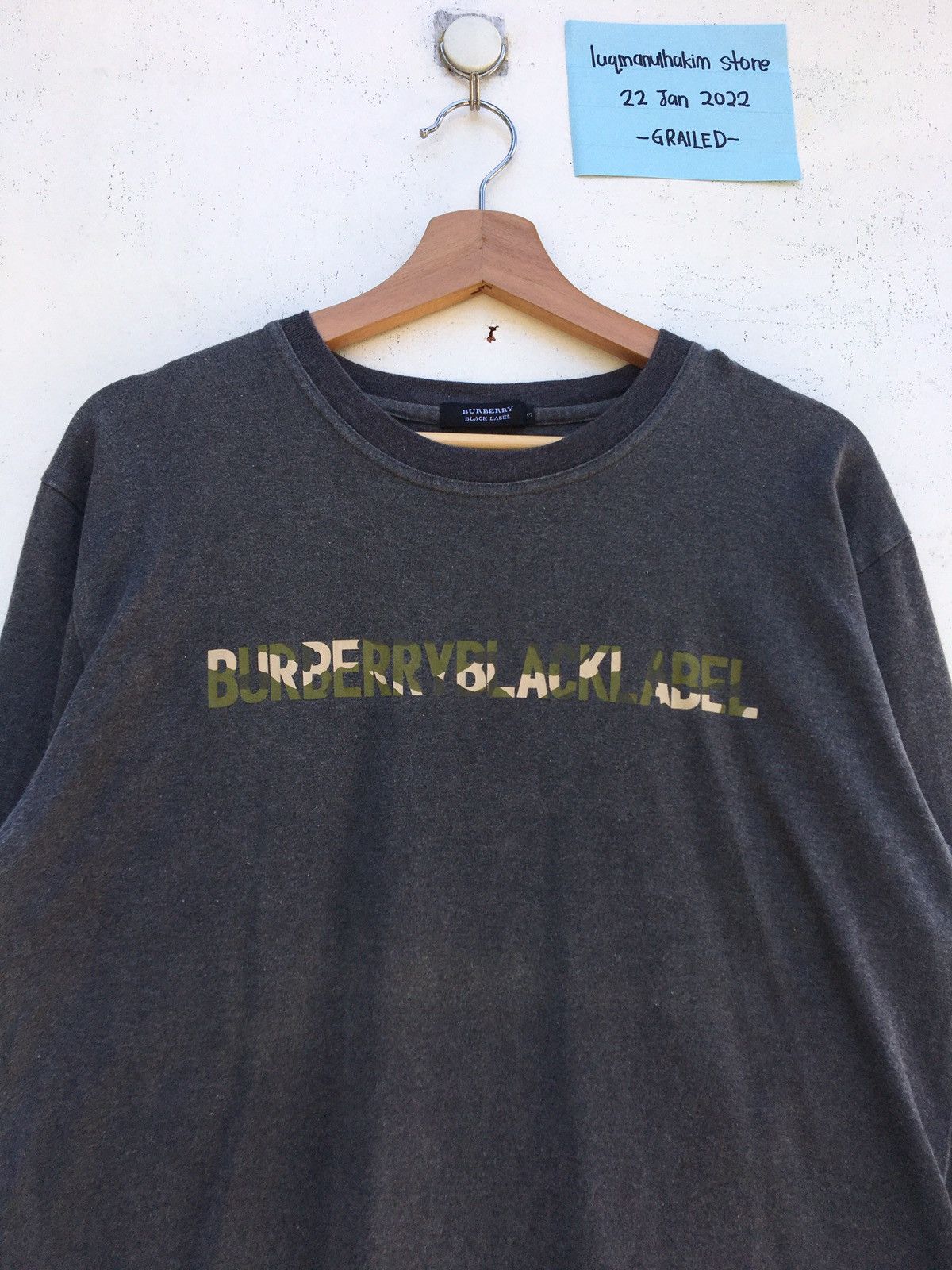 Burberry Vintage Burberry Black Label Spellout Longsleeve Size US M / EU 48-50 / 2 - 5 Thumbnail