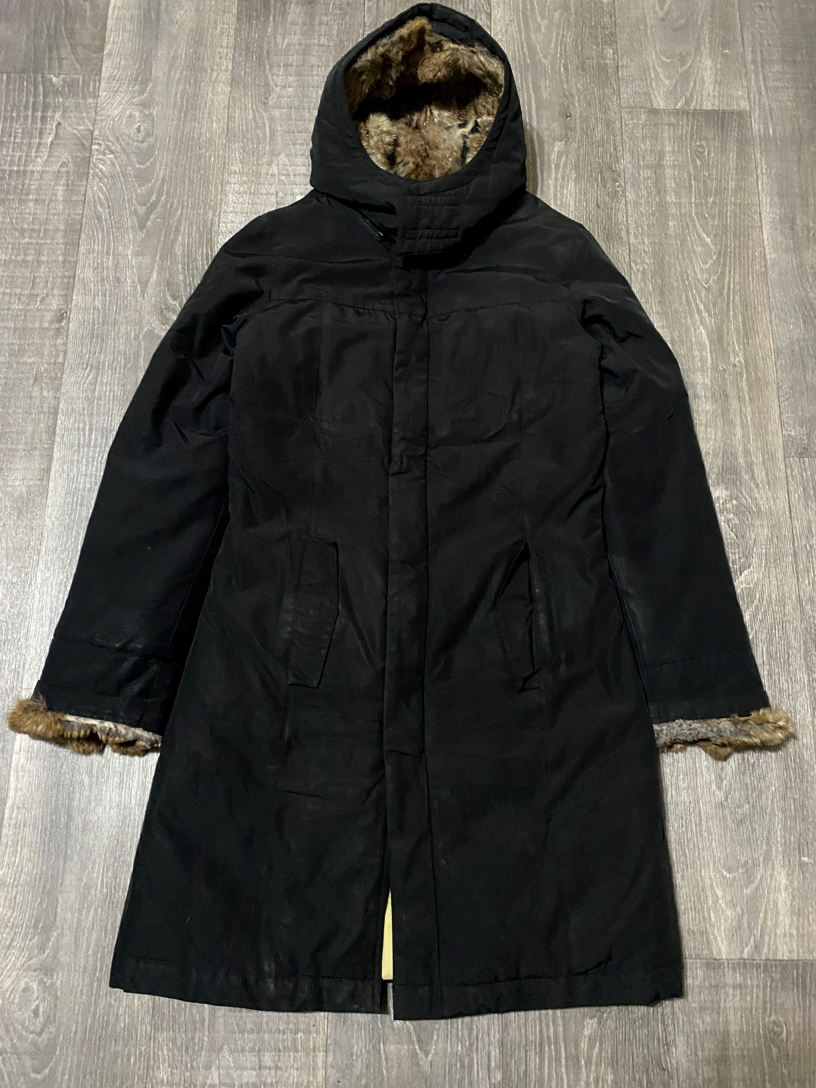 Woolrich Woolen Mills Women's Woolrich Luxury Boulder Fur Black Parka Jacket Size XS / US 0-2 / IT 36-38 - 2 Thumbnail