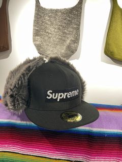 Supreme Leather Earflap New Era in Black, Size 7 1/4