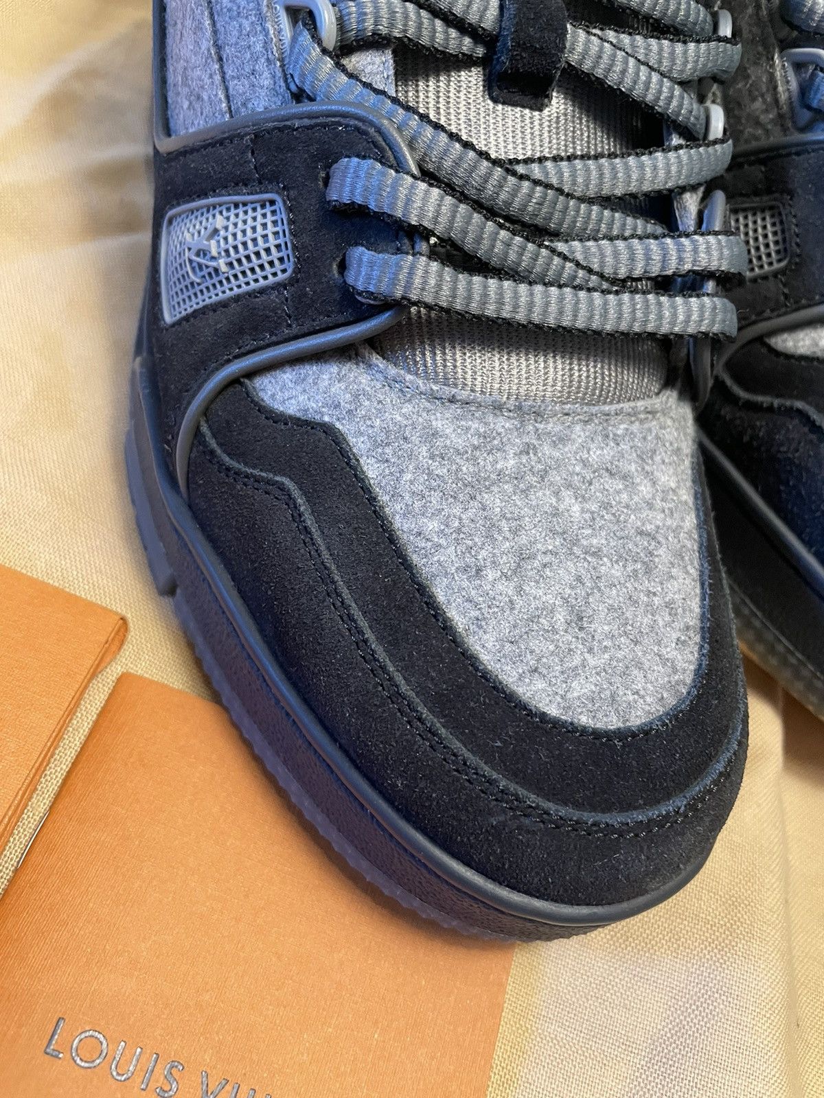 Louis Vuitton Low Cut Pop Smoke LV Trainers Size US 8 / EU 41 - 4 Thumbnail