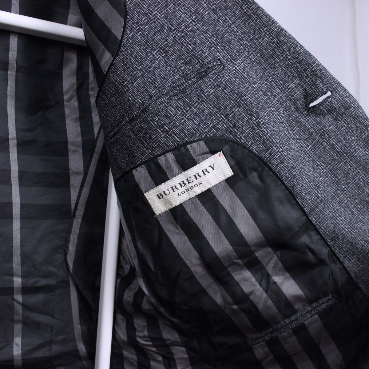 Burberry Vintage Burberry Blazer Size 42R - 6 Thumbnail