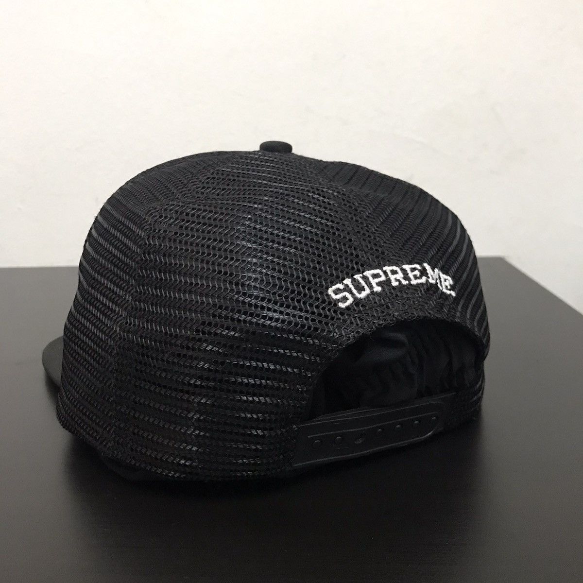 Supreme Supreme World Famous Trucker Cap Size ONE SIZE - 3 Thumbnail