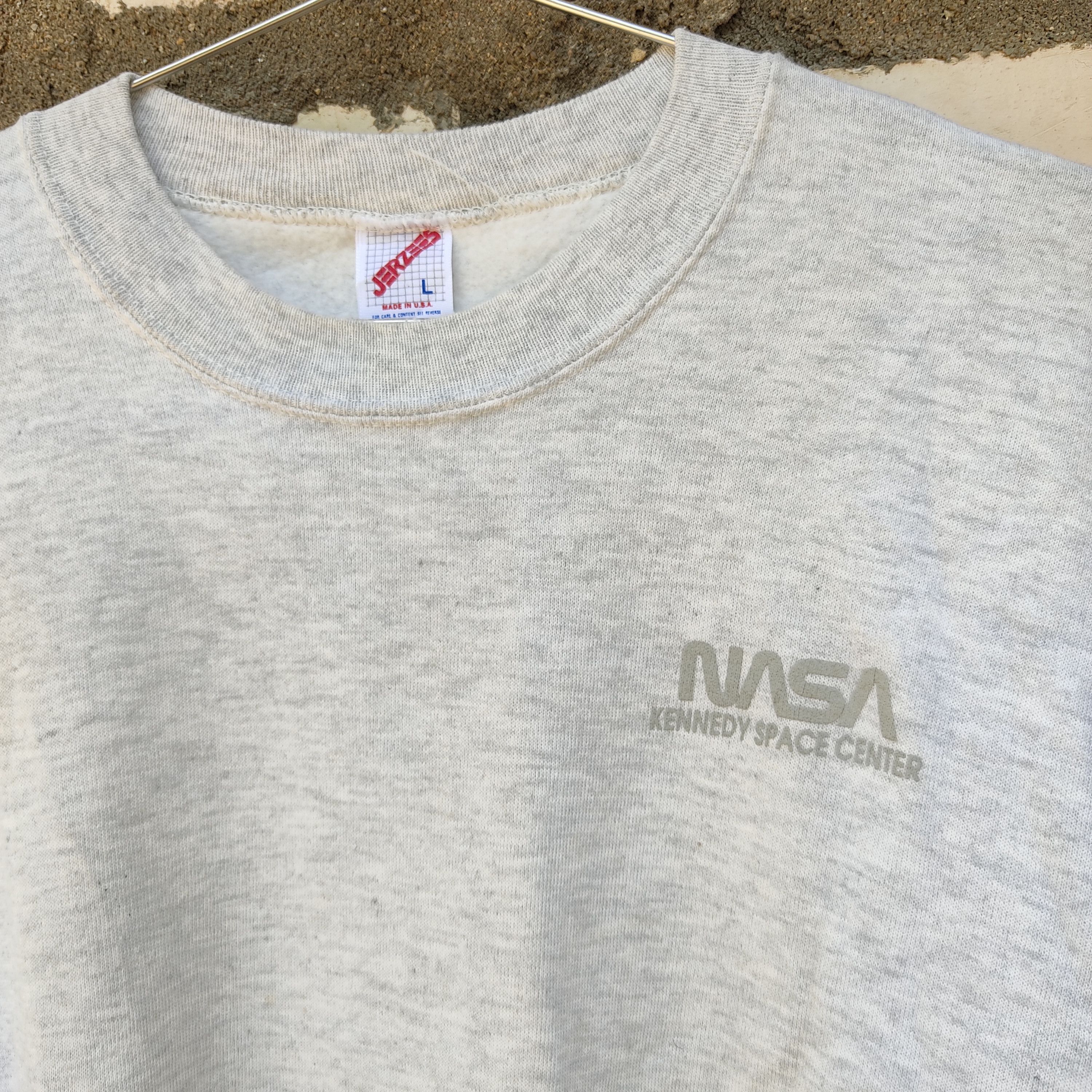 Jerzees Vintage Jerzees Nasa Kennedy Space Center Crewneck Size US L / EU 52-54 / 3 - 2 Thumbnail