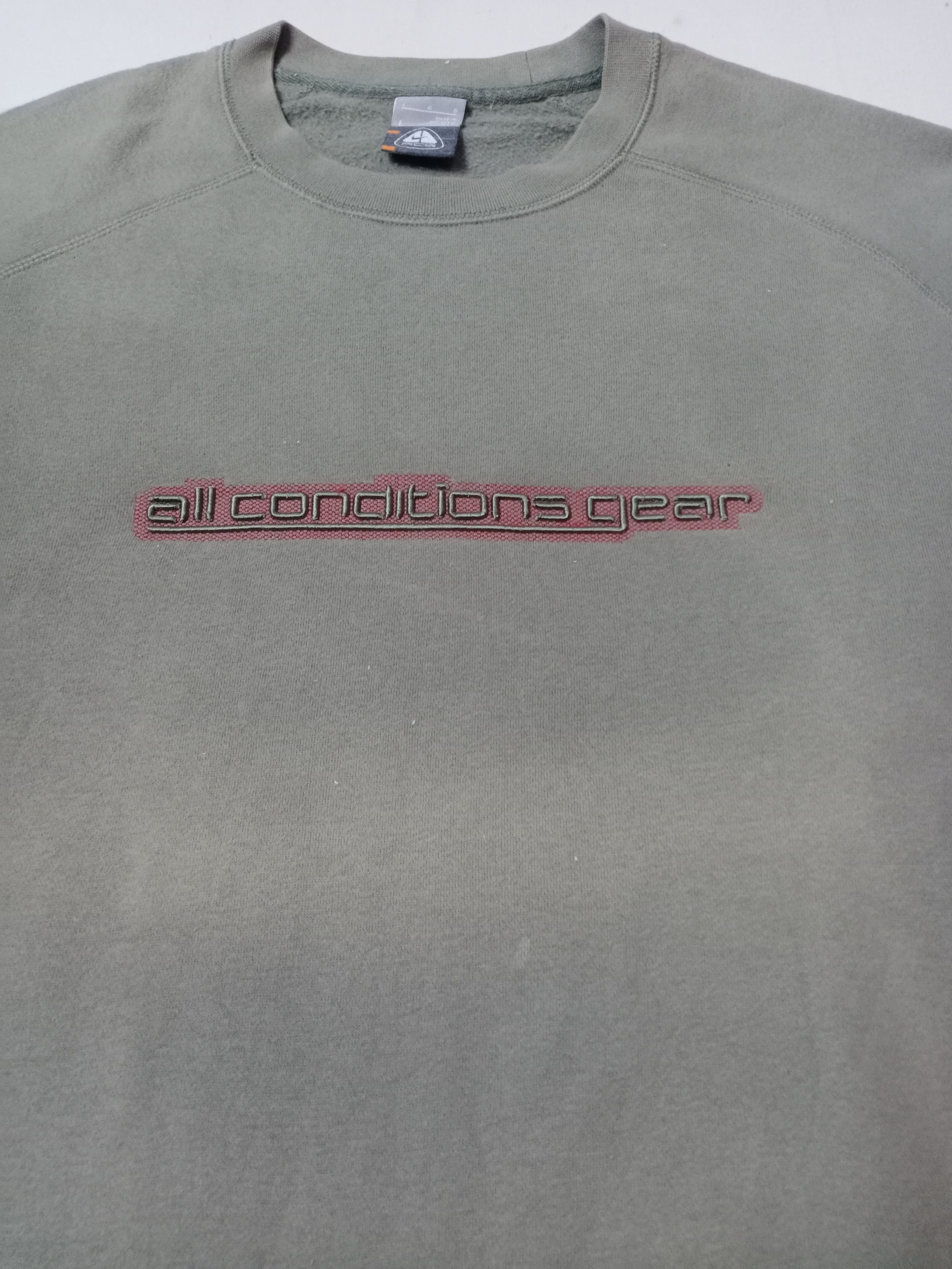 Nike × Nike ACG × Vintage Vintage Nike ACG big Logo Spell Out Sweatshirt Size US L / EU 52-54 / 3 - 4 Thumbnail