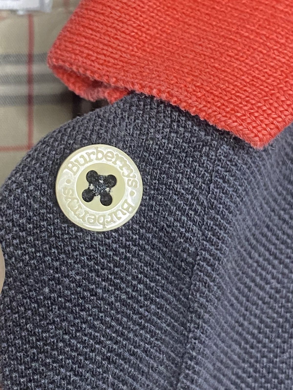 Burberry × Vintage Burberry’s vintage long sleeve polo shirt nova check Size US M / EU 48-50 / 2 - 3 Thumbnail