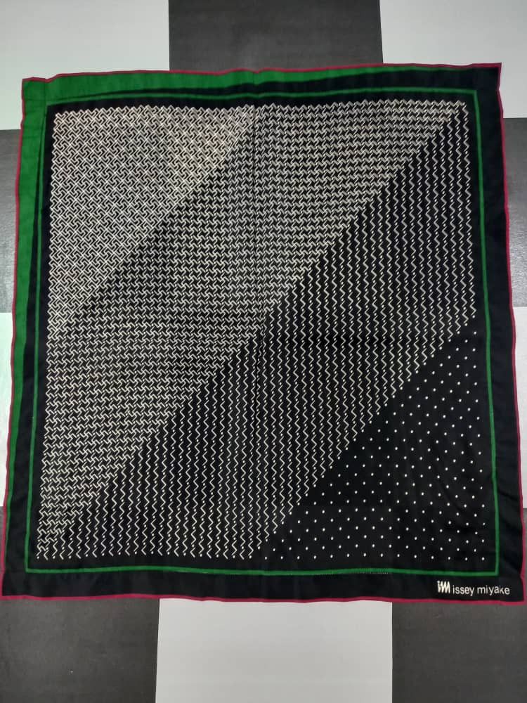Issey Miyake Issey Miyake Scarf Size ONE SIZE - 4 Thumbnail