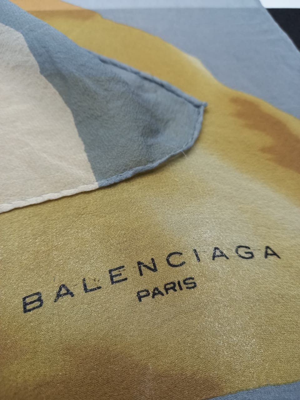 Balenciaga Balenciaga Silk Scarf Size ONE SIZE - 4 Thumbnail