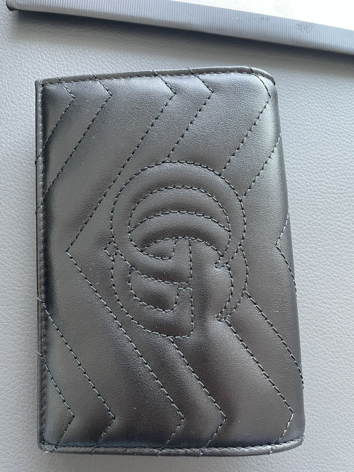 Gucci Brand NEW Iconic Classic Gucci Passport Wallet Size ONE SIZE - 12 Thumbnail