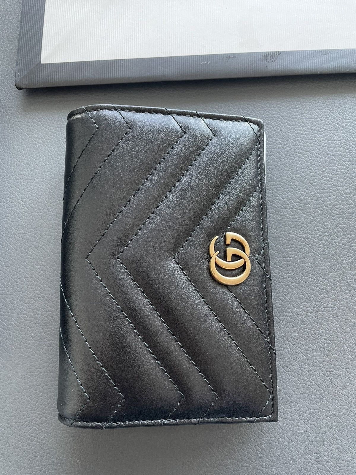 Gucci Brand NEW Iconic Classic Gucci Passport Wallet Size ONE SIZE - 3 Thumbnail