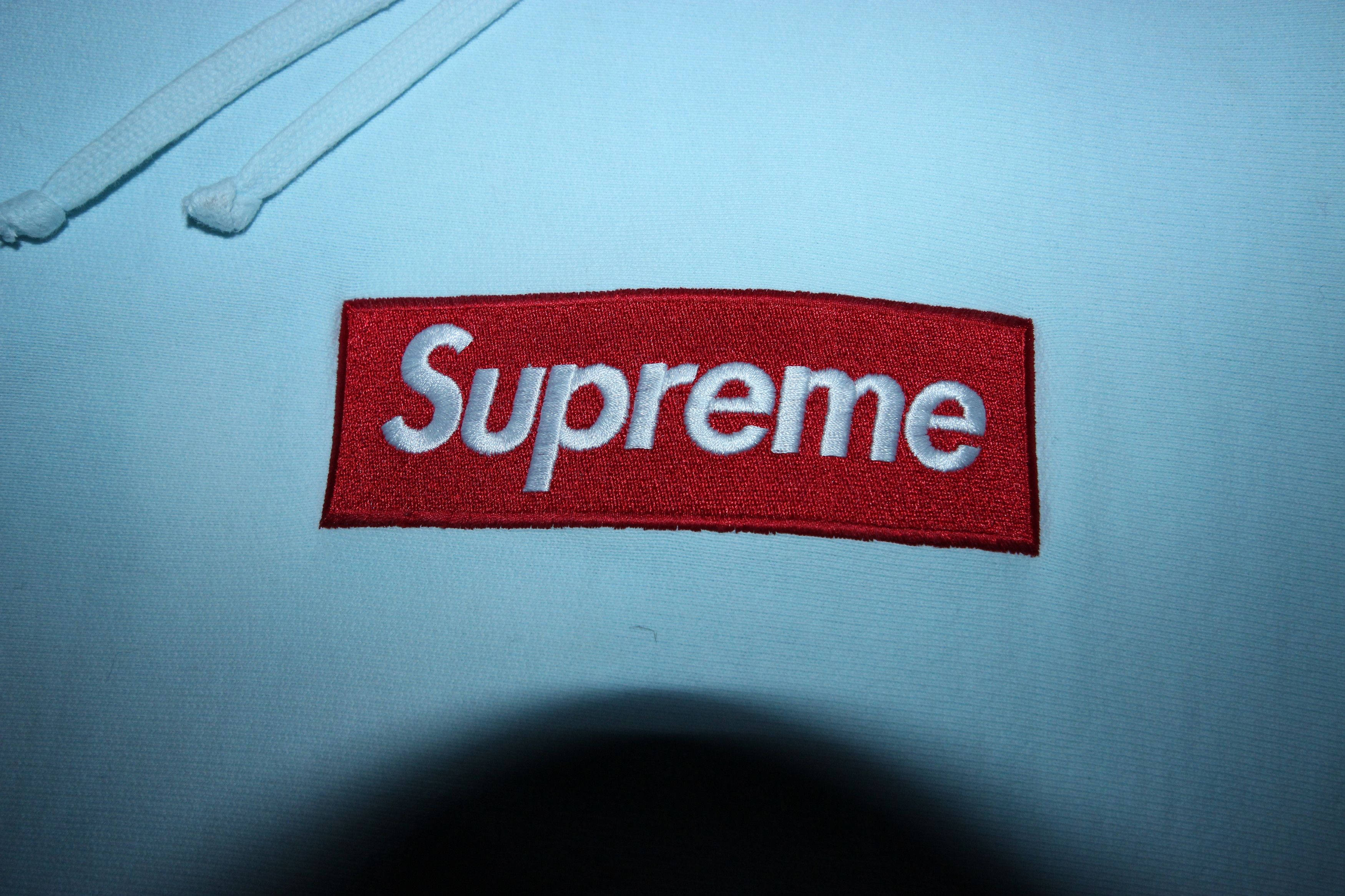 Supreme Box logo hoodie , Light Blue Size US L / EU 52-54 / 3 - 3 Thumbnail