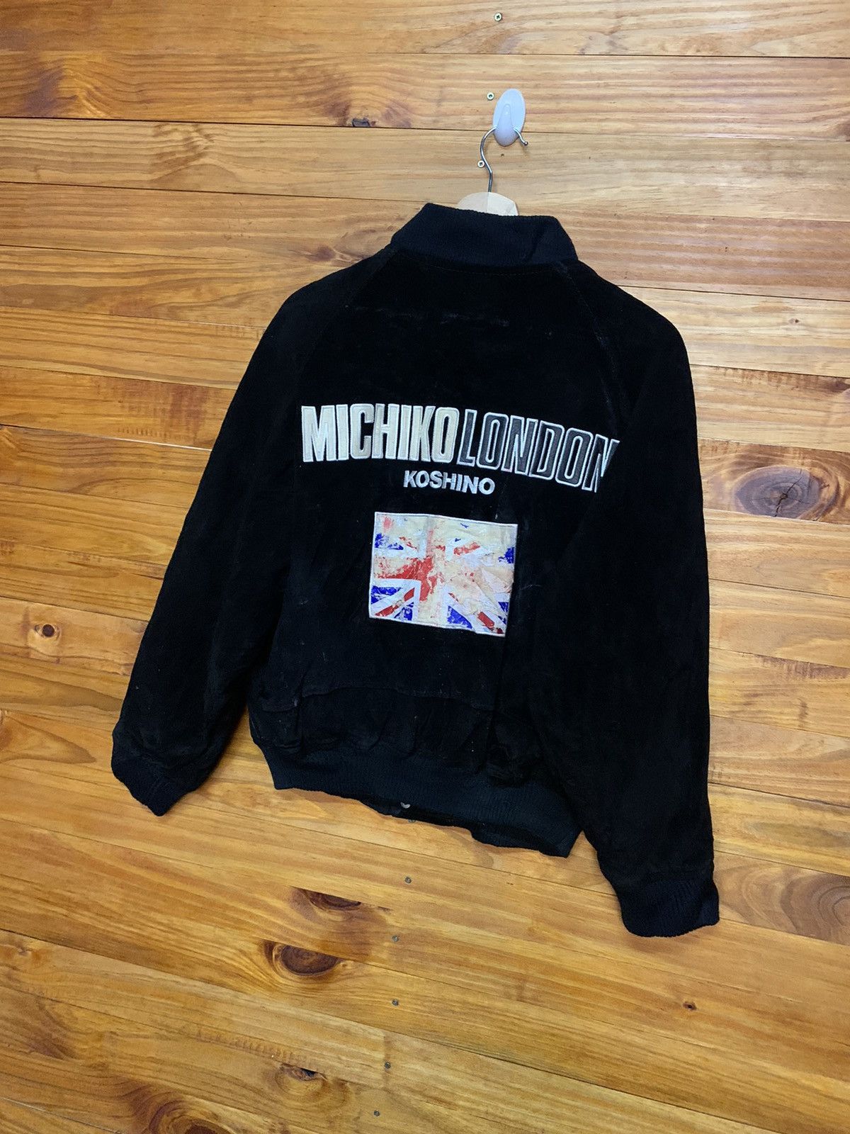 Michiko Koshino London Vintage Michiko Koshino Uk Flag Big Logo Velvet Jacket Size US M / EU 48-50 / 2 - 2 Thumbnail