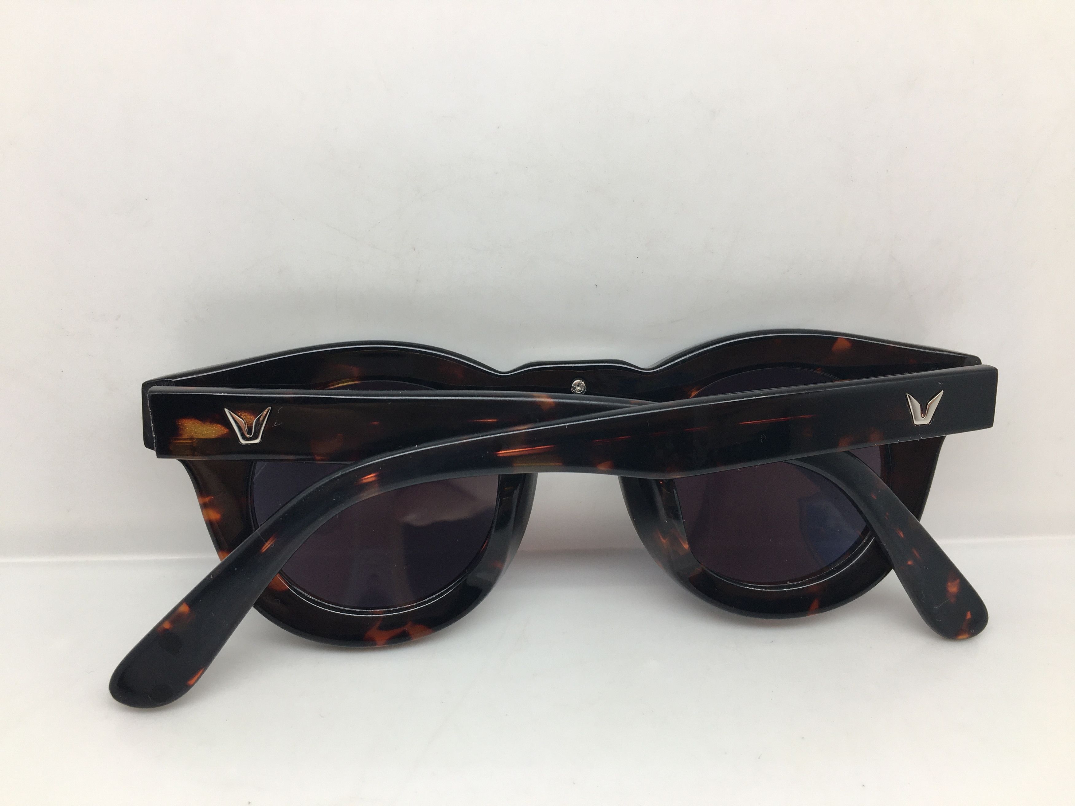 Gentle Monster Gentle Monster T.Button Keyhole Bridge Sunglasses Frame Size ONE SIZE - 9 Thumbnail