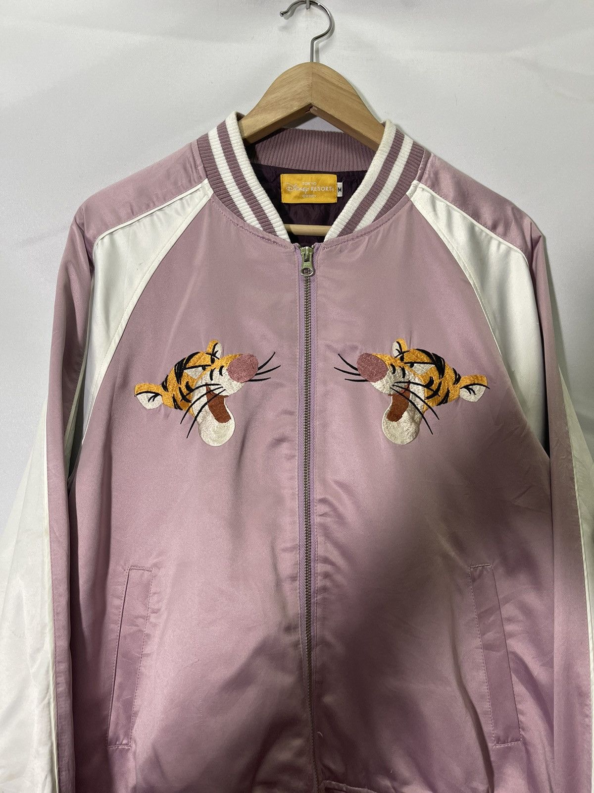 Disney × Vintage VINTAGE DISNEY SUKAJAN TIGGER POOH BOMBER JACKET Size US M / EU 48-50 / 2 - 3 Thumbnail