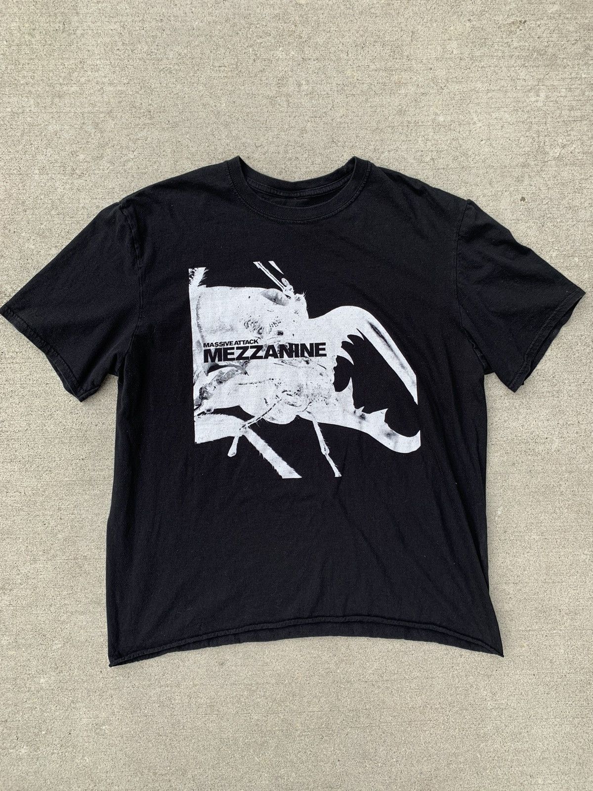 Vintage 00’s Massive Attack Album Tour Promo Tee