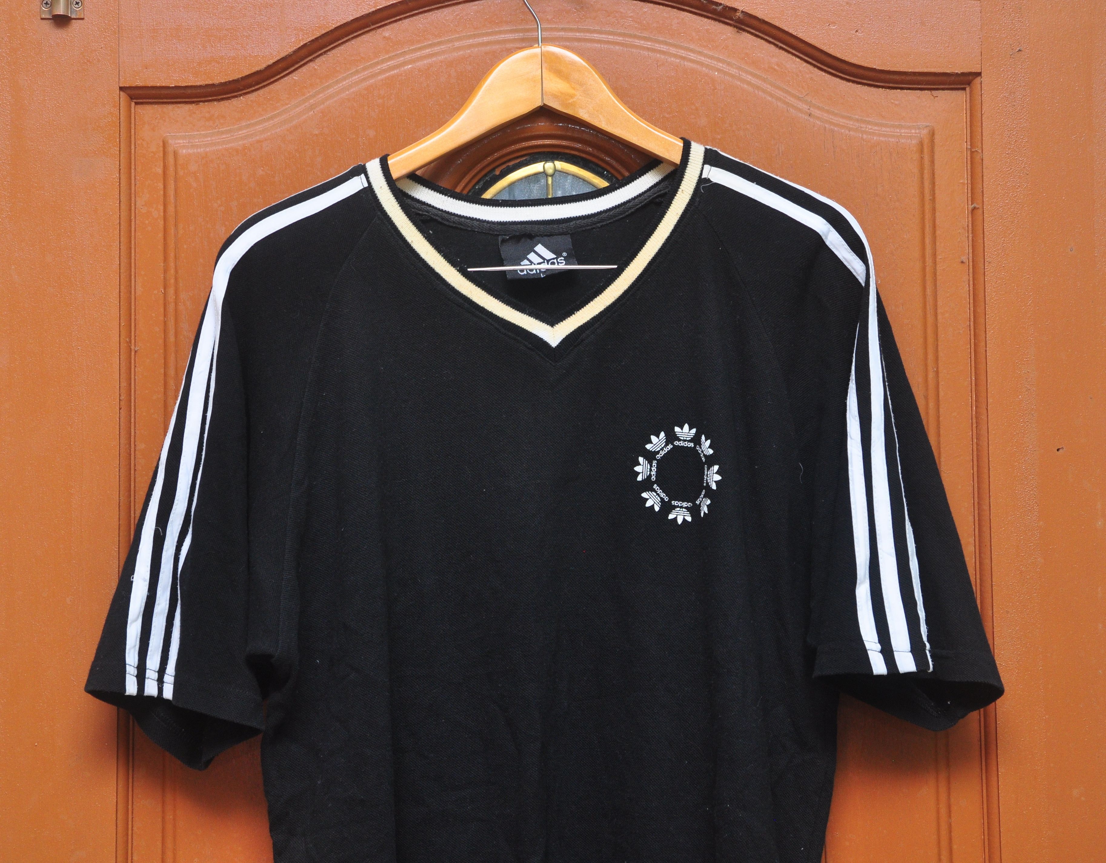 Adidas × Designer × Japanese Brand Adidas Shirt / hip hop swag skate rap gift kappa Size US L / EU 52-54 / 3 - 3 Thumbnail