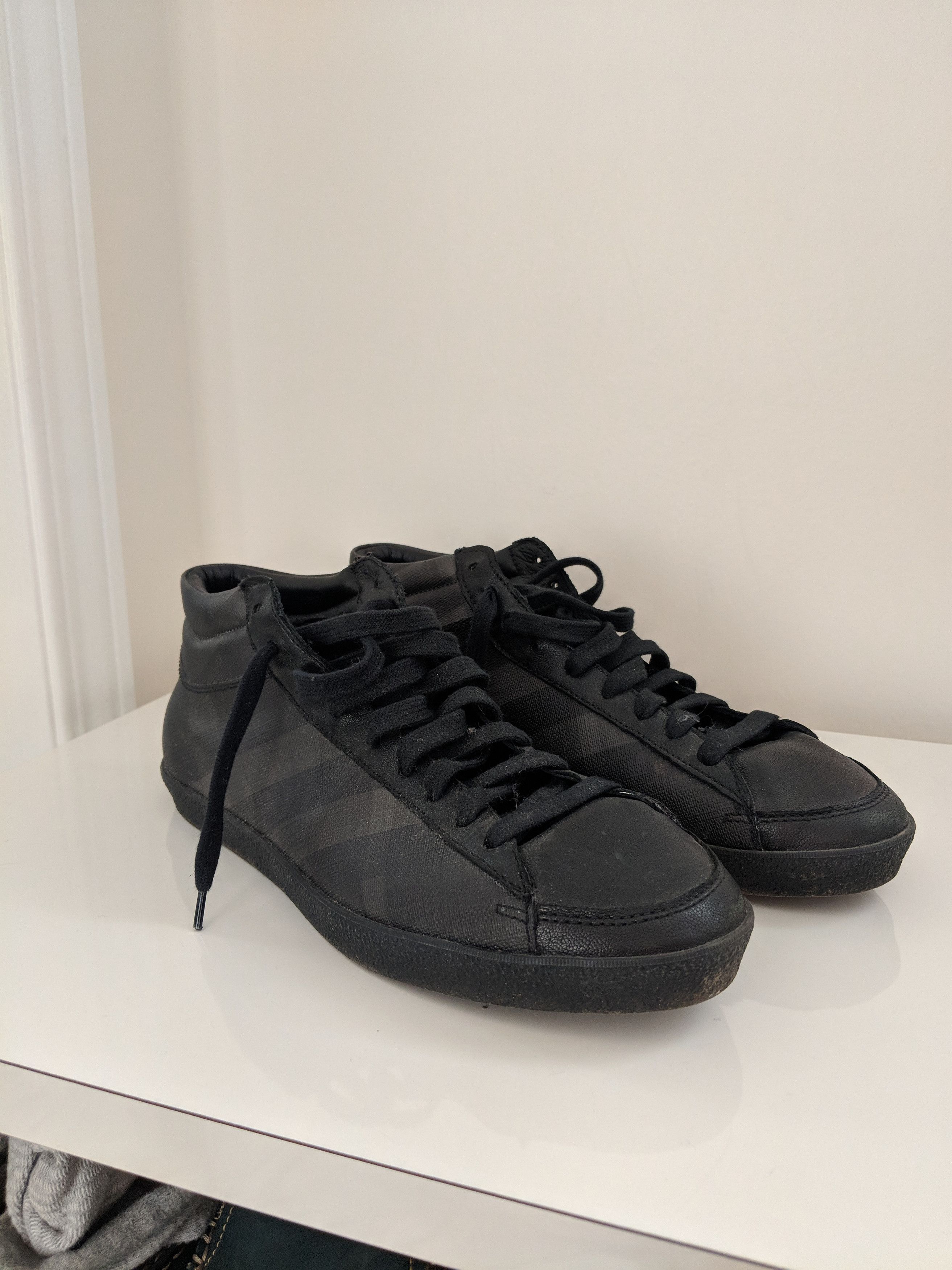 Burberry Black Midtop Burberry Shoes, Women's Size US 6 / EU 39 - 1 Thumbnail