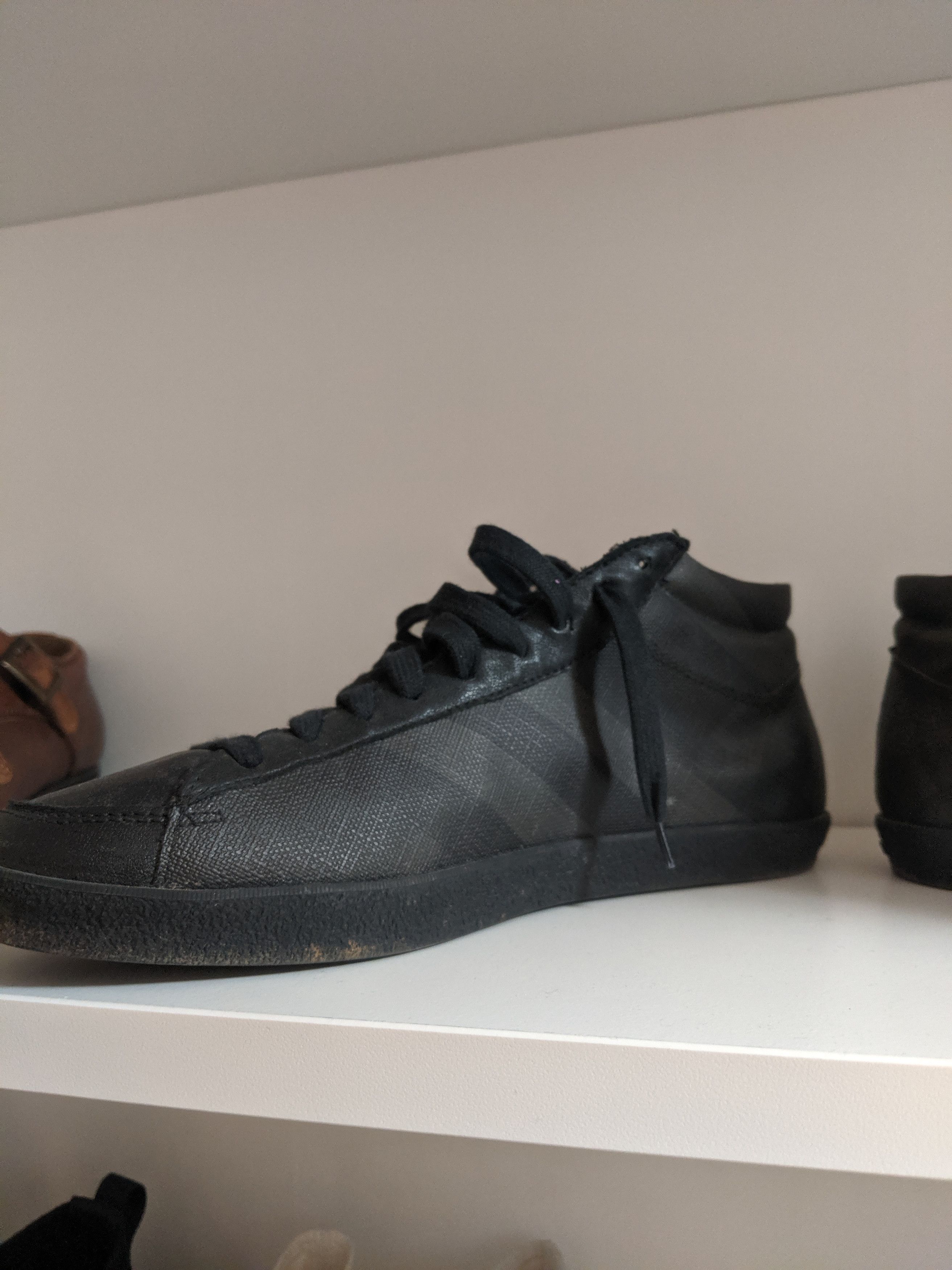 Burberry Black Midtop Burberry Shoes, Women's Size US 6 / EU 39 - 4 Thumbnail