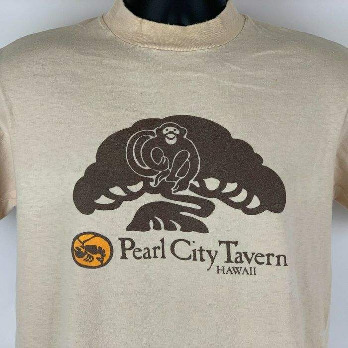 Hanes Vintage 1980s Pearl City Tavern Hawaii Medium T Shirt PCT Grailed