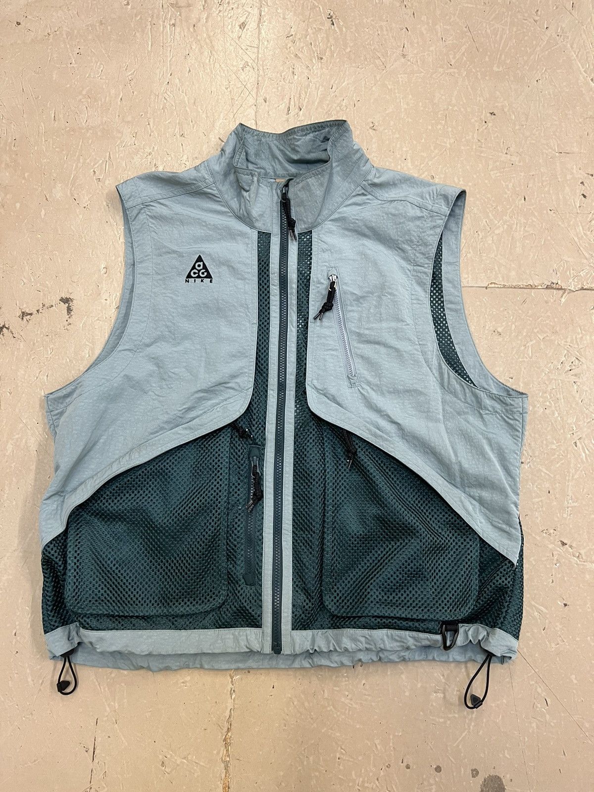Nike ACG mesh cargo vest