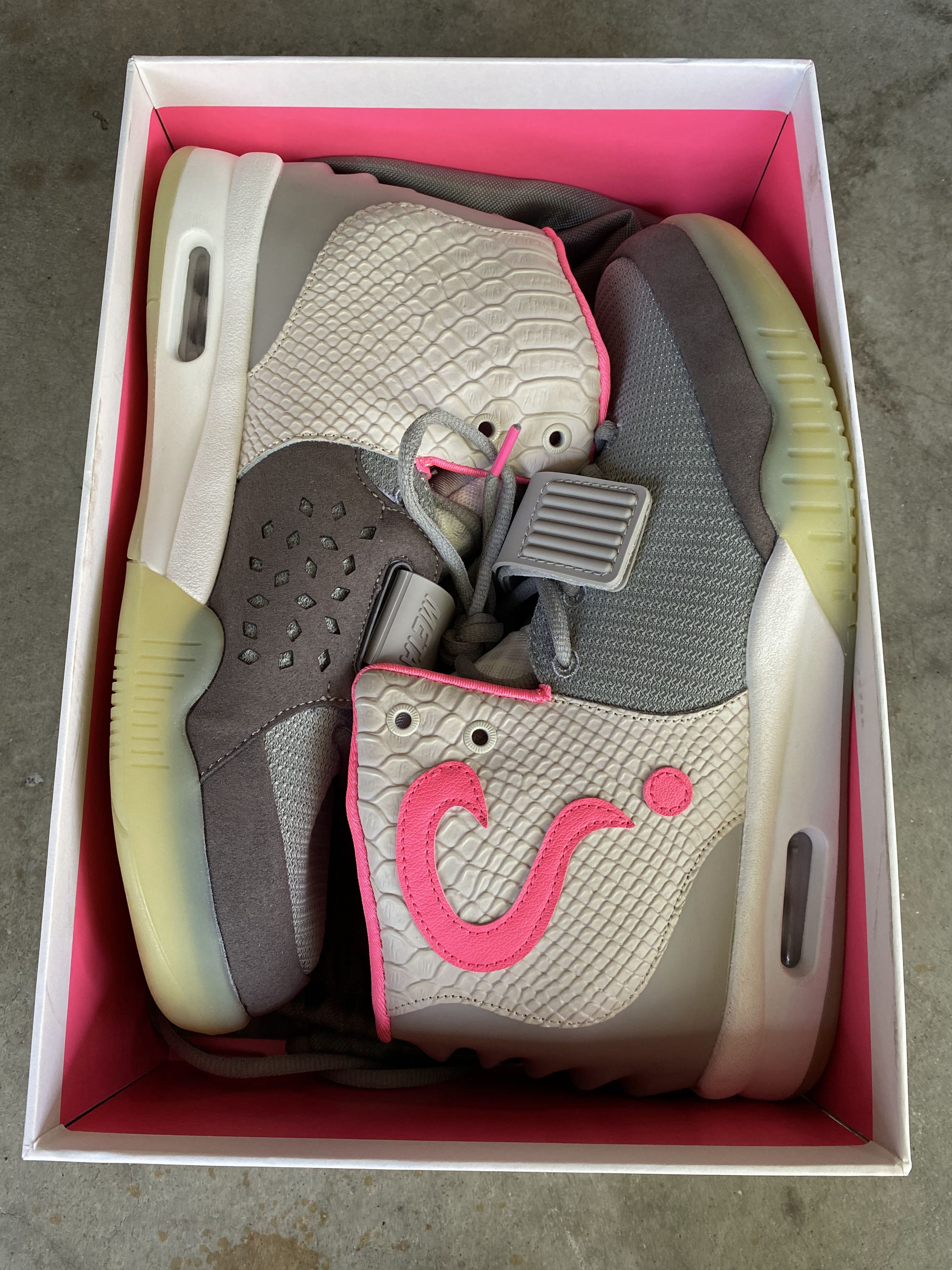 Custom Father LLC Yeezy Meta Custom October Pink Size 12 | Grailed