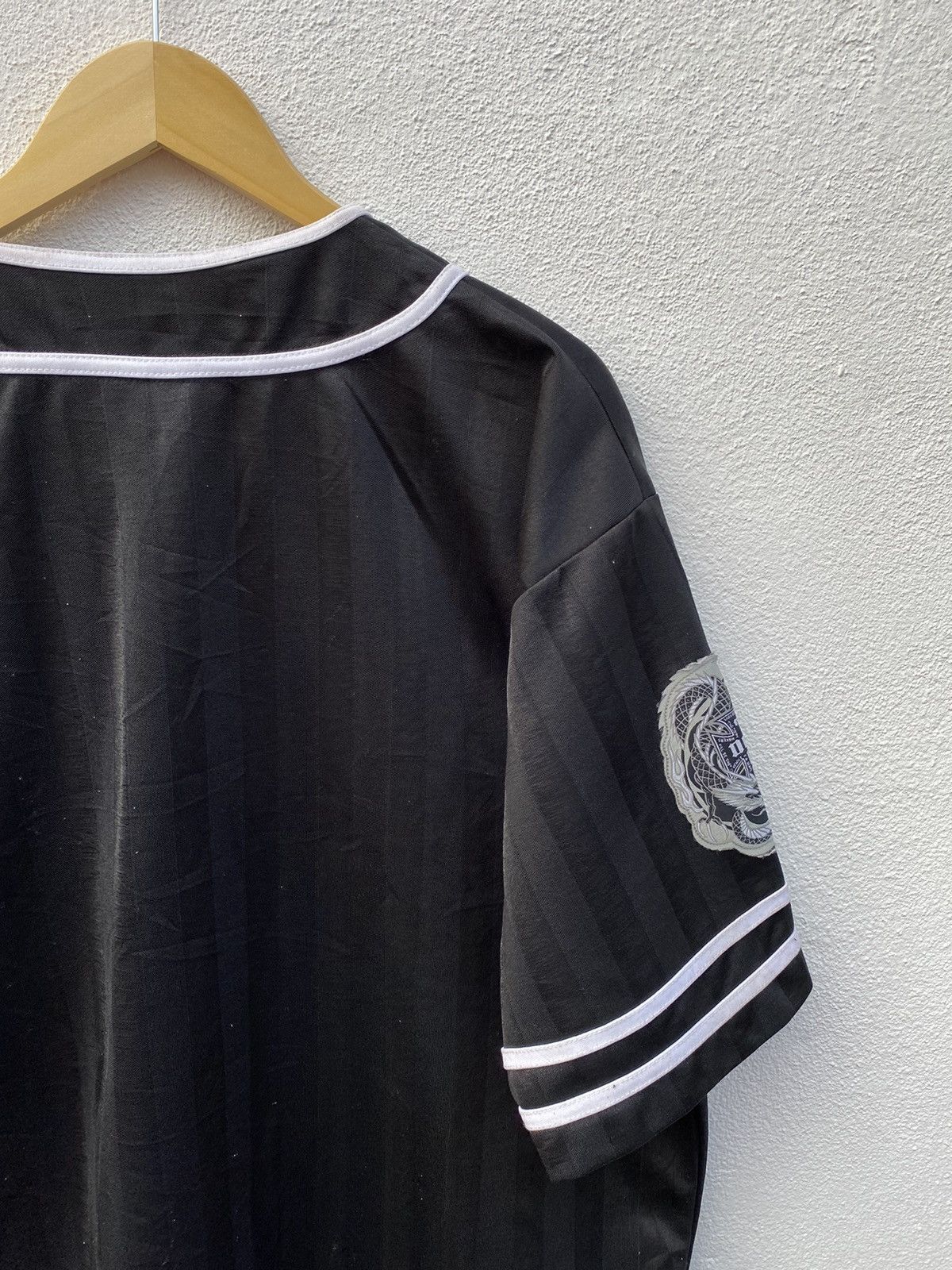 Vintage Vintage Dogtown black dragon skateboard baseball jersey Size US XL / EU 56 / 4 - 14 Thumbnail