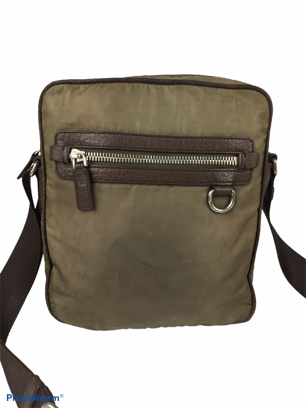 Prada Authentic Prada Green Tessuto Nylon Sling Bag Size ONE SIZE - 2 Thumbnail