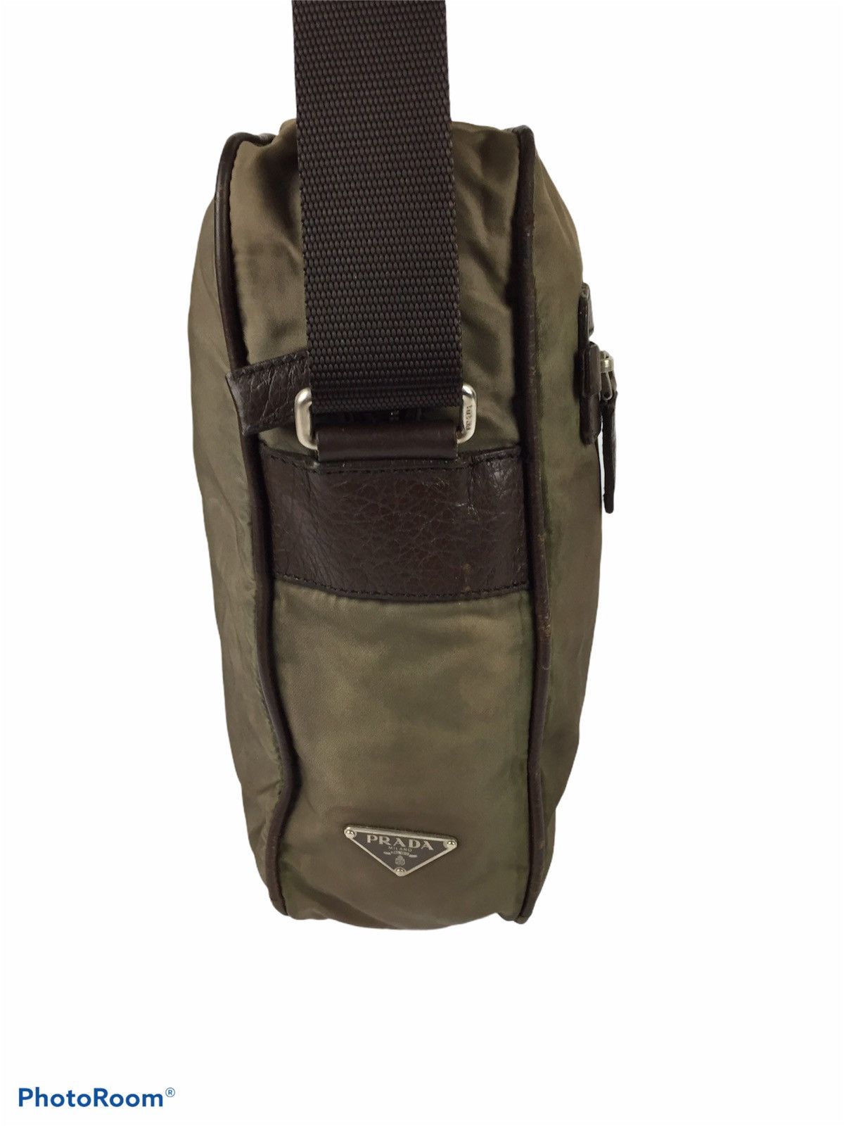 Prada Authentic Prada Green Tessuto Nylon Sling Bag Size ONE SIZE - 4 Thumbnail