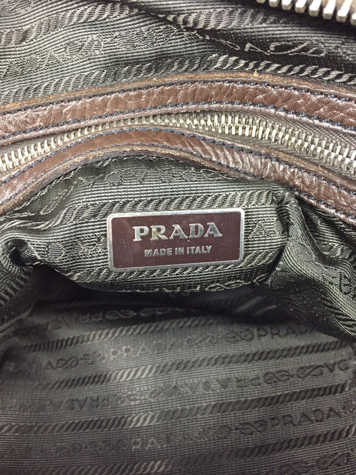 Prada Authentic Prada Green Tessuto Nylon Sling Bag Size ONE SIZE - 14 Thumbnail