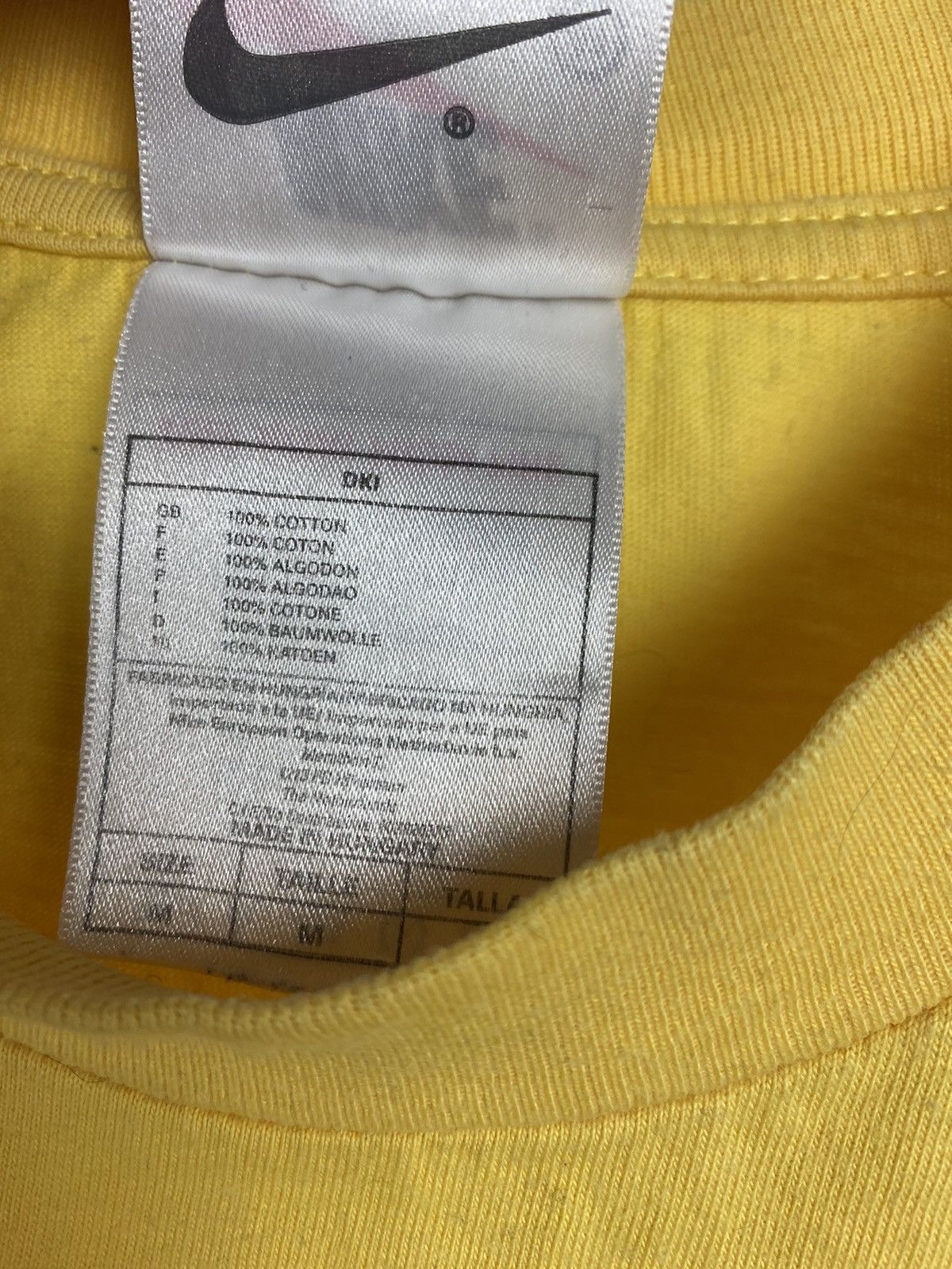 Nike 90s Nike vintage yellow big swoosh T-shirt Size US M / EU 48-50 / 2 - 4 Thumbnail