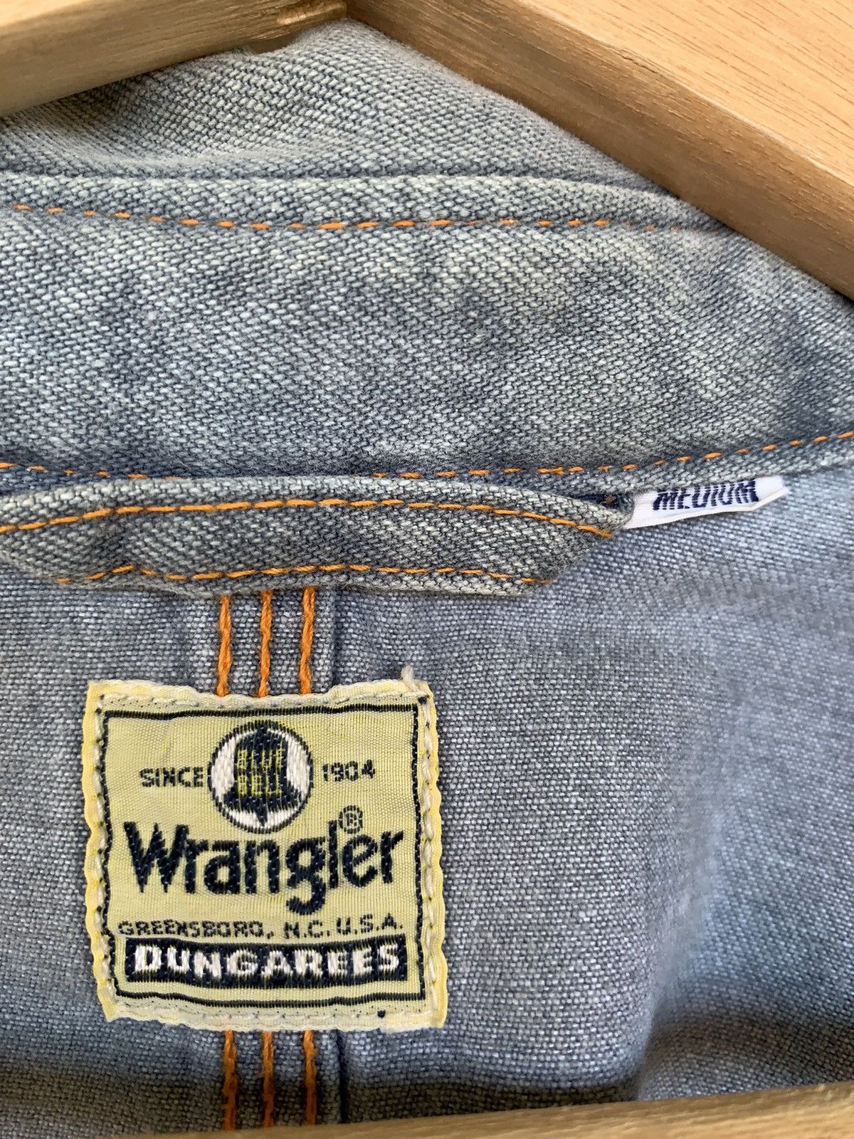 Vintage Vintage Wrangler Blue Bell Workwear Sun Faded Jacket Size US M / EU 48-50 / 2 - 16 Thumbnail