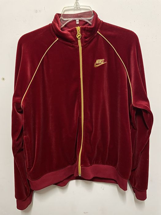 Nike velvet online sweater