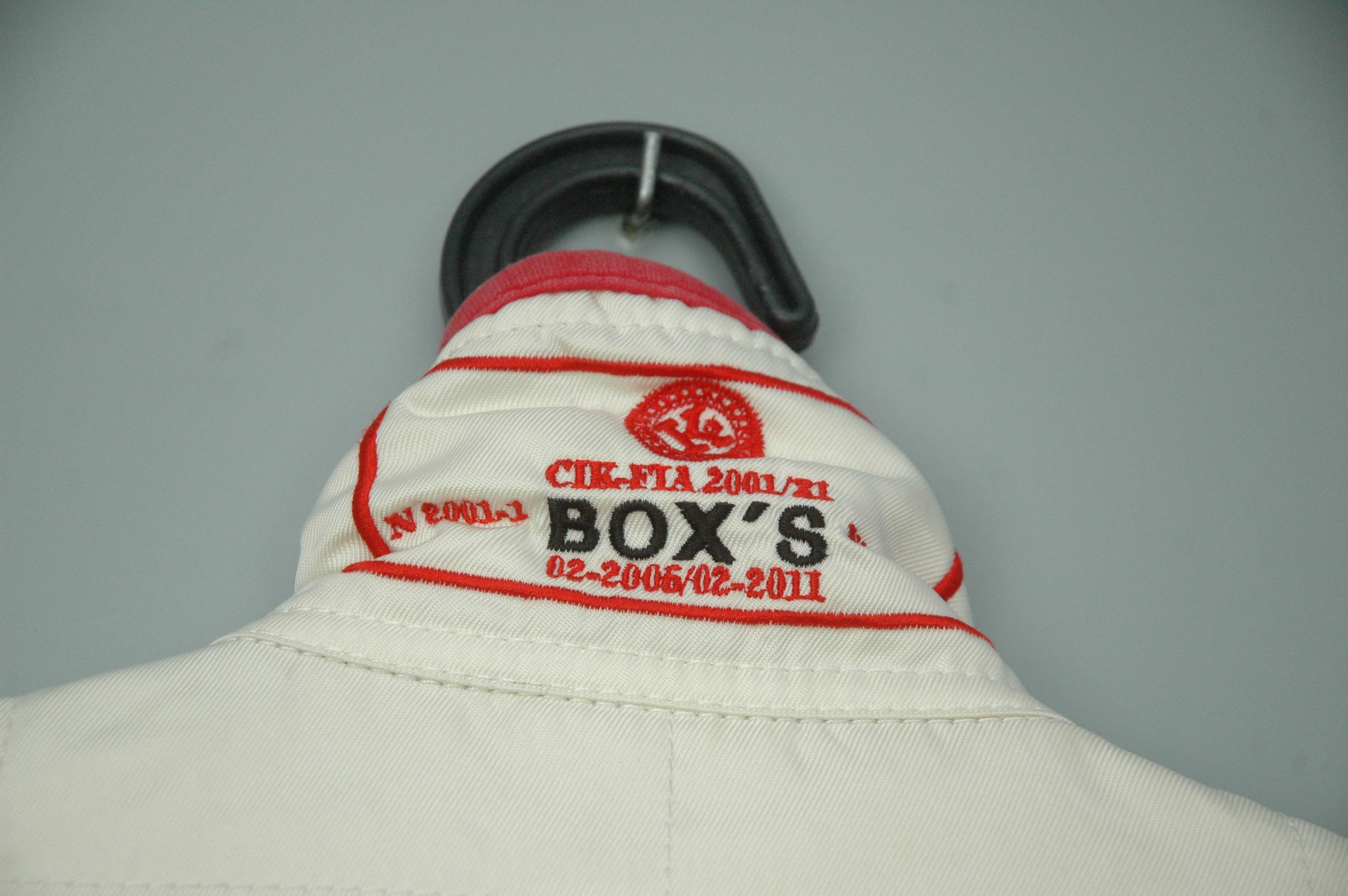 Formula 1 Vintage BOXS Team Bart Racing France Karting Bridgestone Size US 34 / EU 50 - 8 Thumbnail