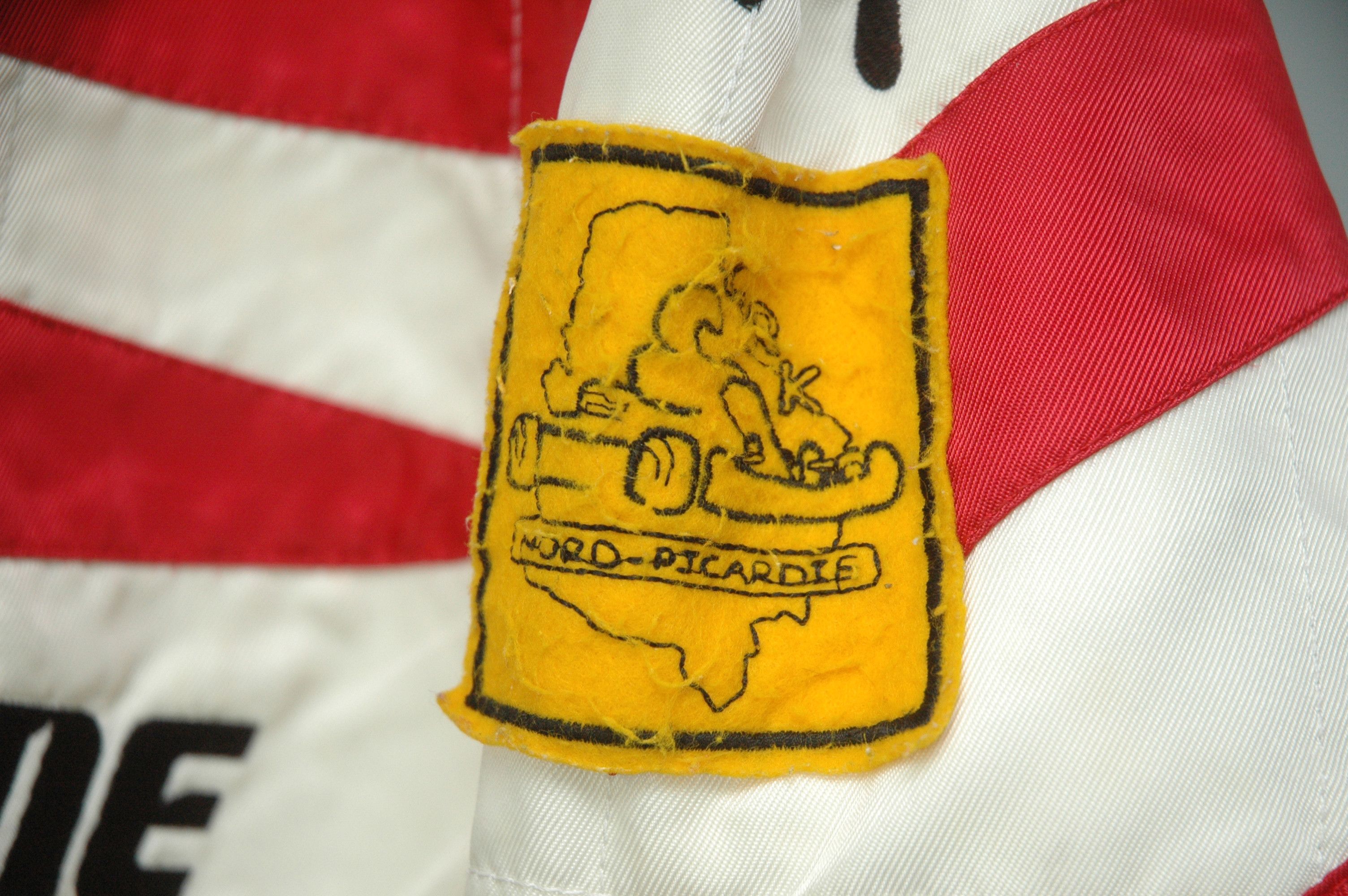 Formula 1 Vintage BOXS Team Bart Racing France Karting Bridgestone Size US 34 / EU 50 - 13 Thumbnail