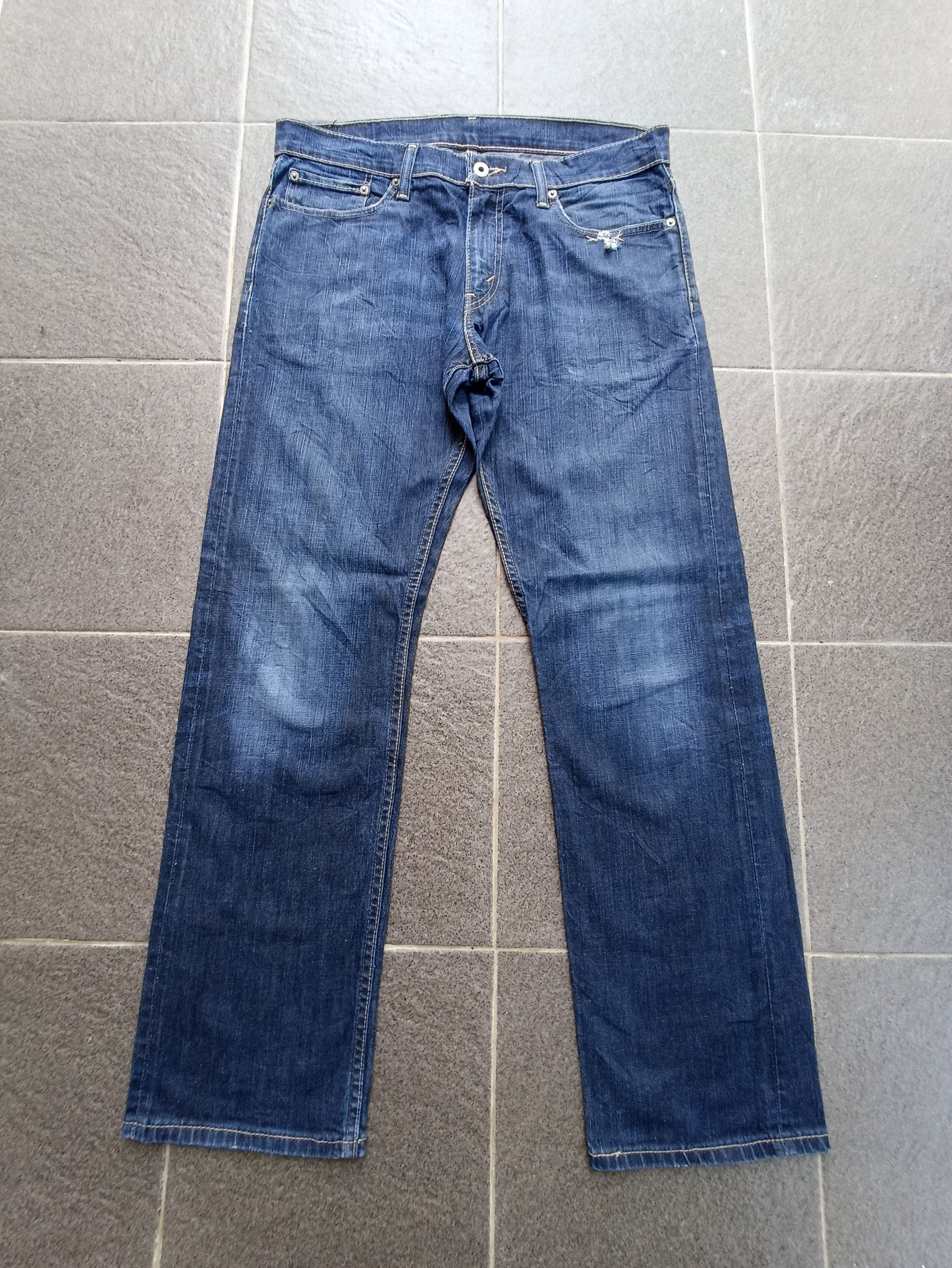Vintage Levis 514 Dark Blue Wash Jeans - J186