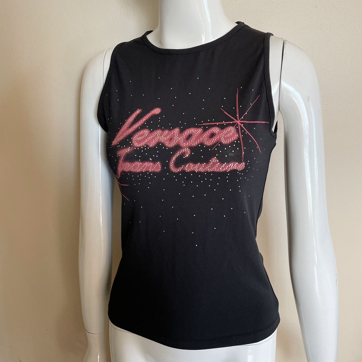 Versace LAST DROP! Versace black rhinestone graphic vintage tank top Size US S / EU 44-46 / 1 - 1 Thumbnail