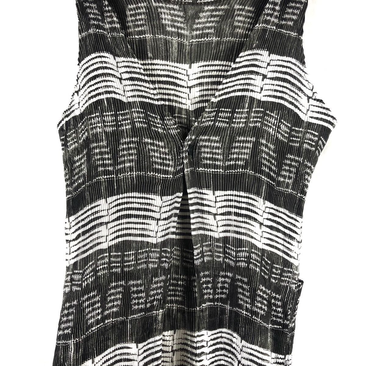 Pleats Please Issey Miyake RARE🔥1980s Issey Miyake Pleats Please Aztec Apron Size S / US 4 / IT 40 - 4 Thumbnail
