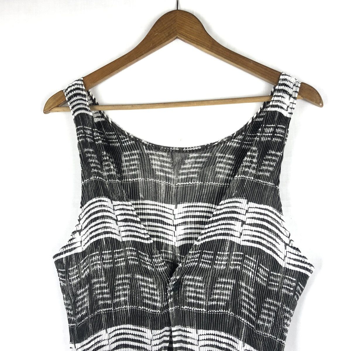 Pleats Please Issey Miyake RARE🔥1980s Issey Miyake Pleats Please Aztec Apron Size S / US 4 / IT 40 - 3 Thumbnail